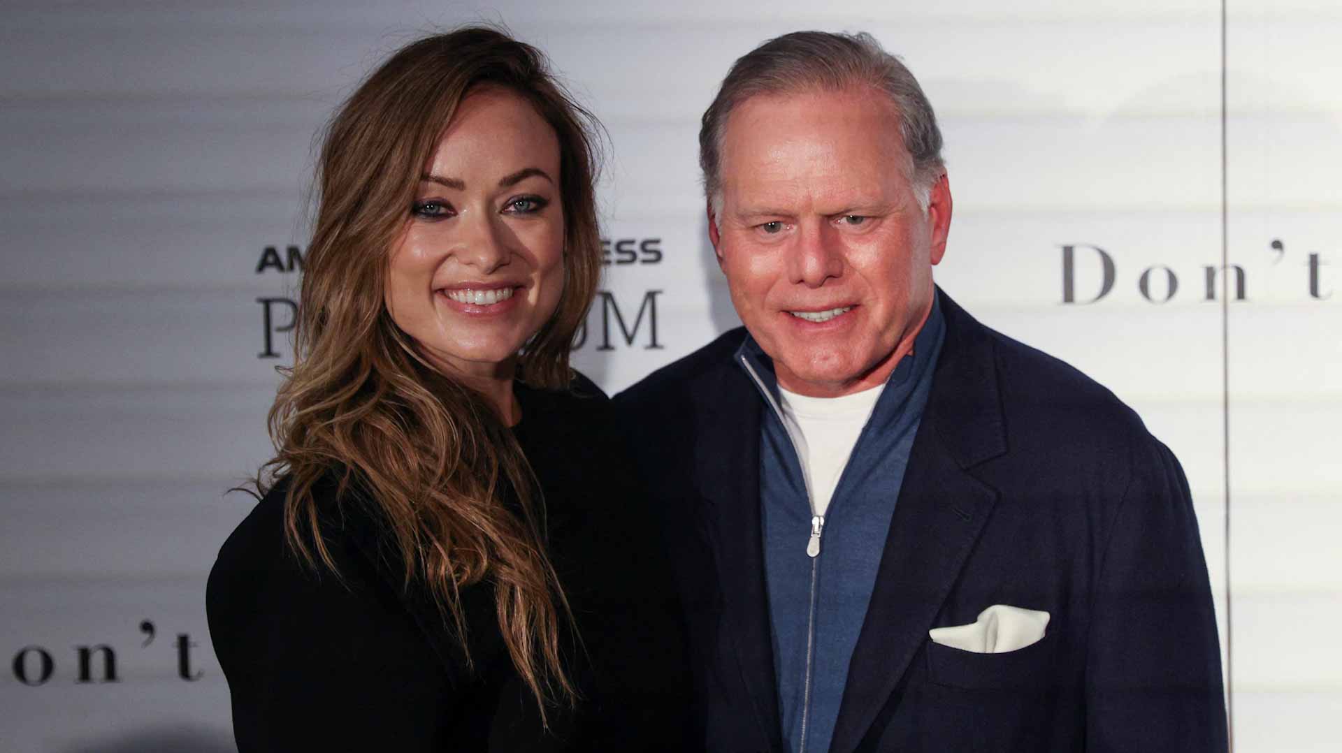 صورة بعنوان: فيلم "دونت ووري دارلينج" يتصدر إيرادات السينما في أميركا الشمالية 