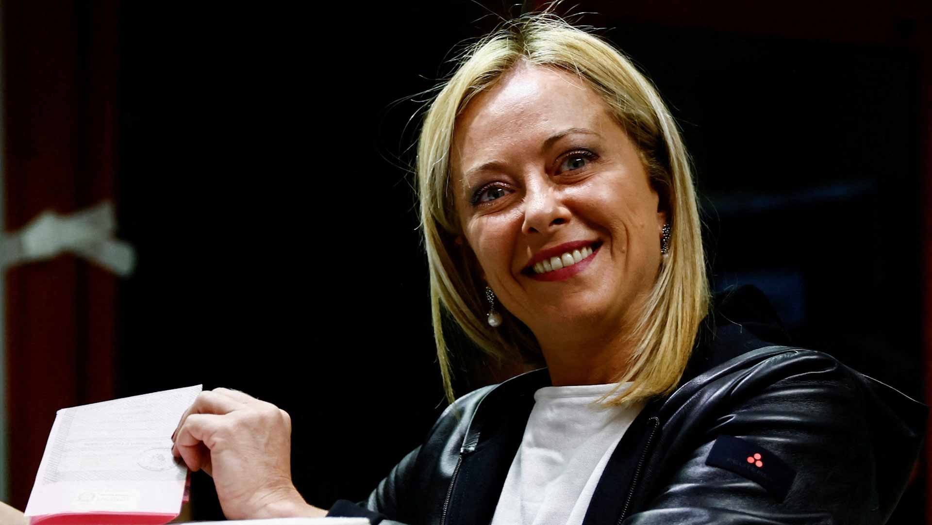 صورة بعنوان: في استطلاع..تحالف بقيادة ميلوني يفوز بالانتخابات العامة في إيطاليا 