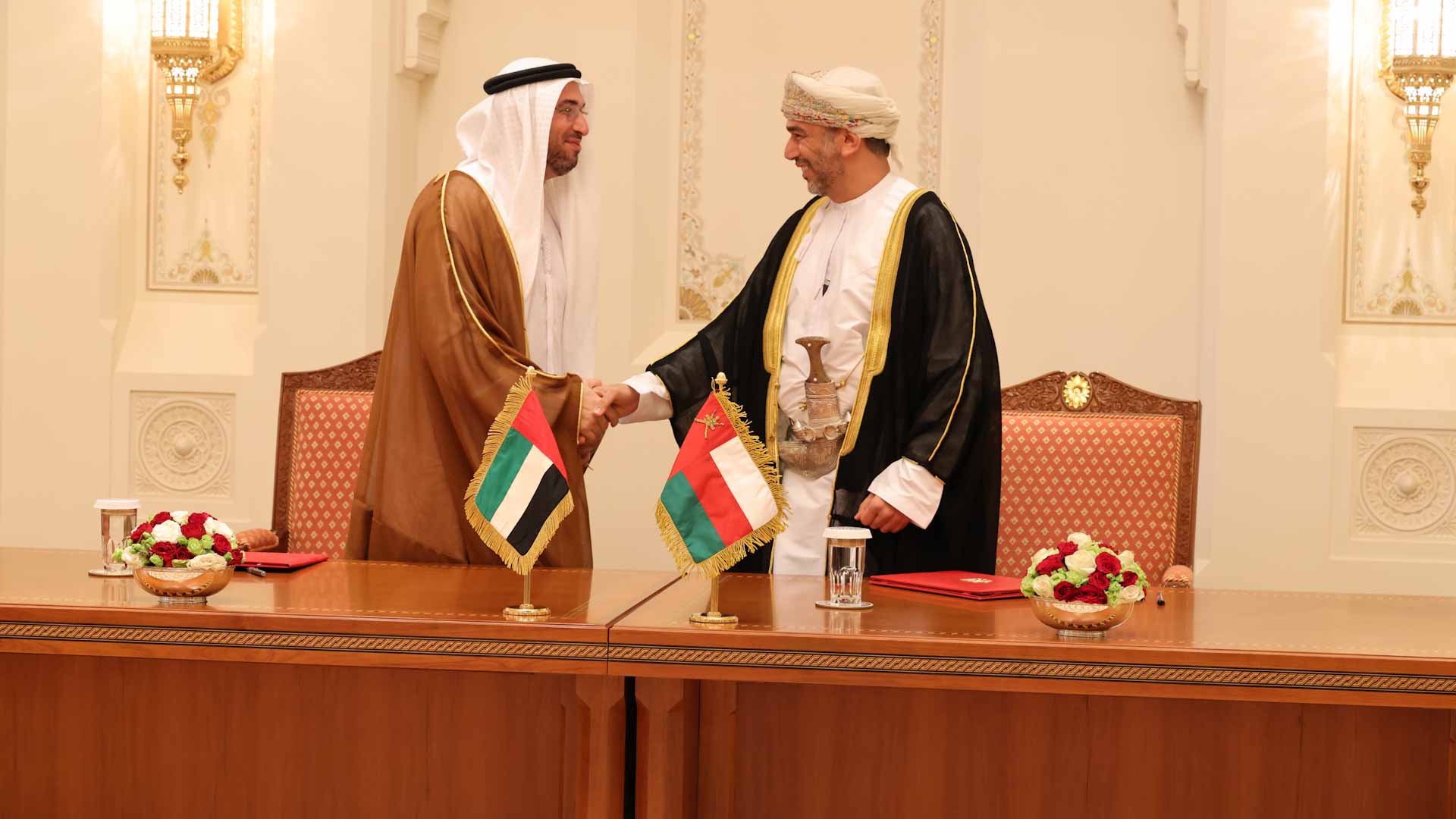 Image for the title: Etihad Rail, Oman Rail to build US$3 bn Oman-Etihad Rail Company 