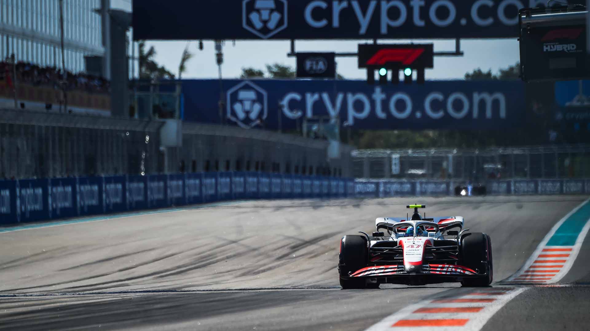 Image for the title: F1 to double number of sprints to six in 2023 
