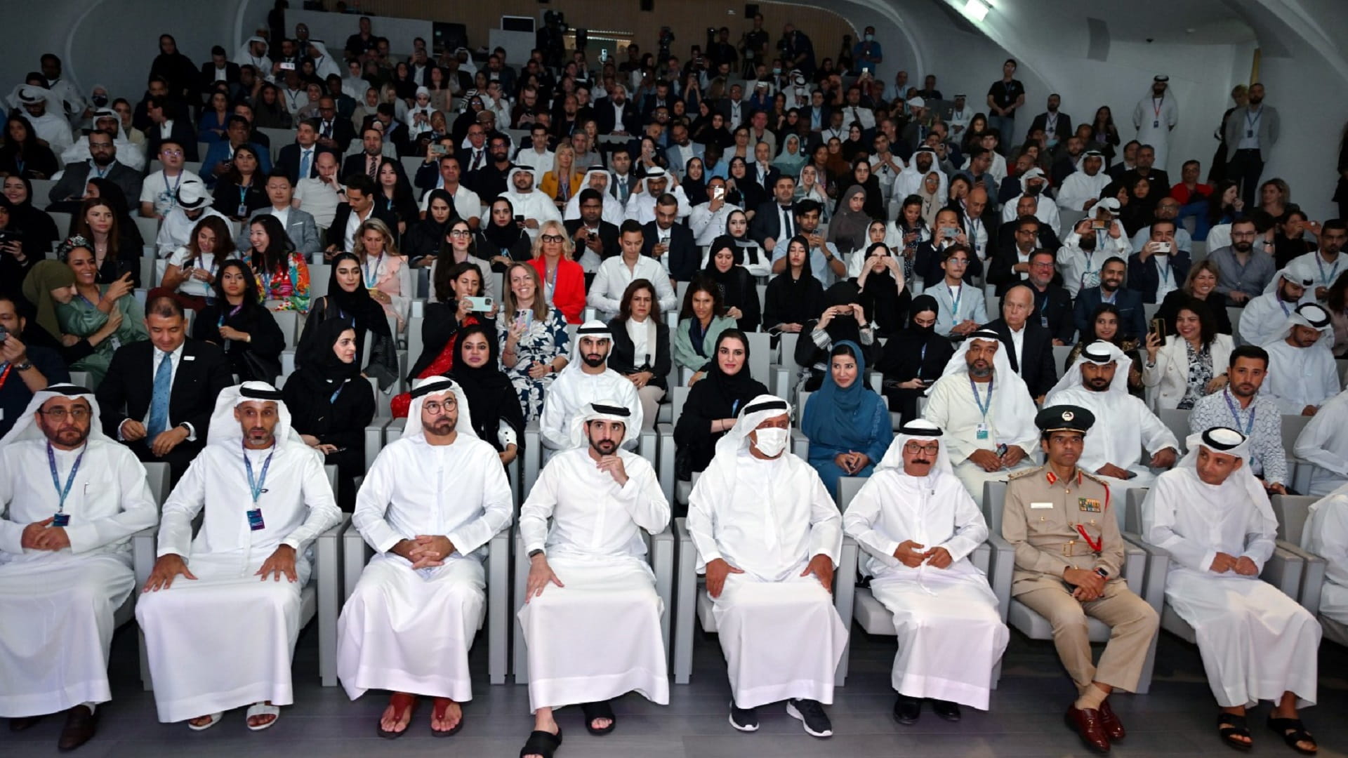 صورة بعنوان: حمدان بن محمد: دبي ستبقى مركزاً رئيسياً لتطوير تقنيات المستقبل 