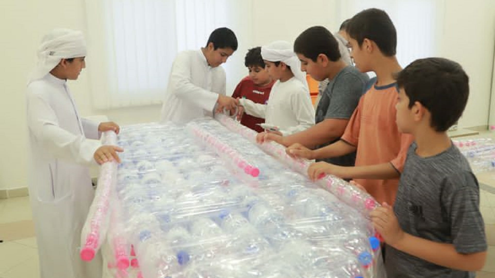 صورة بعنوان: ناشئة الشارقة تطلق مسابقة القرم للقوارب البلاستيكية فبراير 2023 