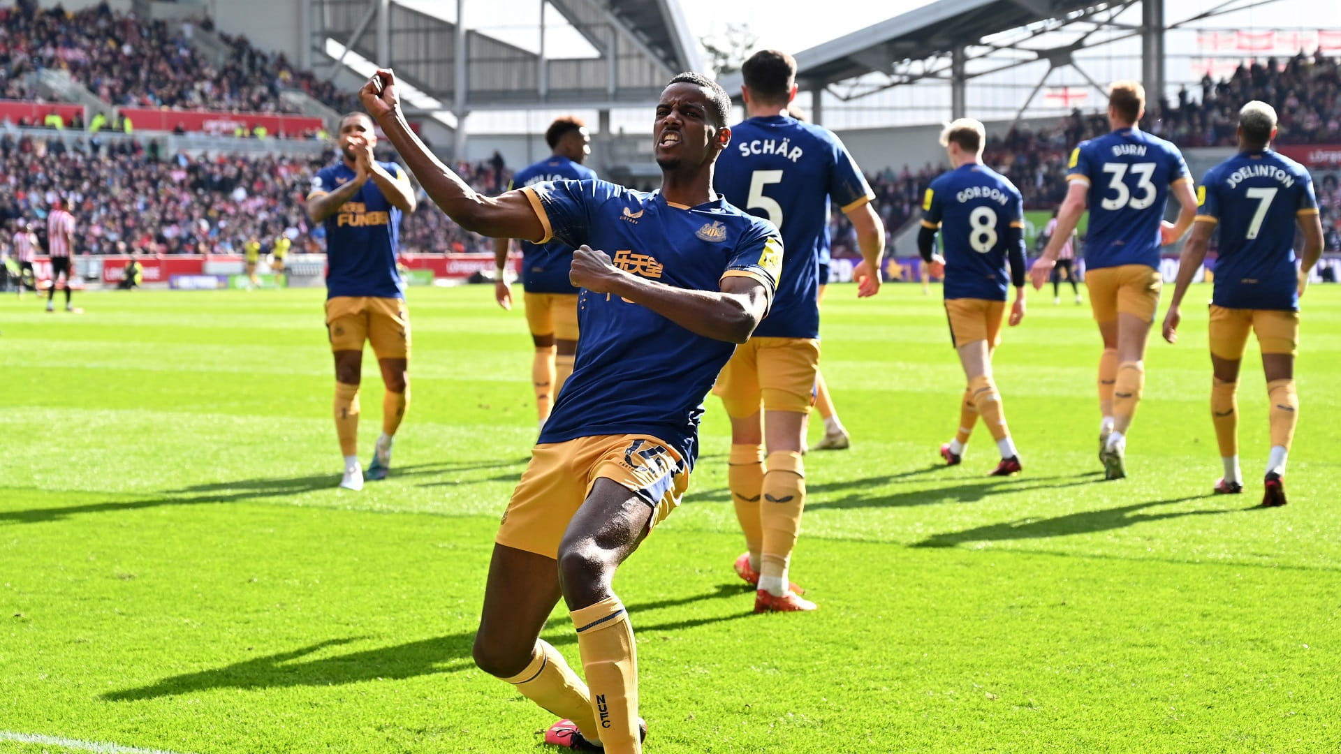 صورة بعنوان: نيوكاسل يونايتد يحتفظ بالمركز الثالث في الدوري الإنجليزي 