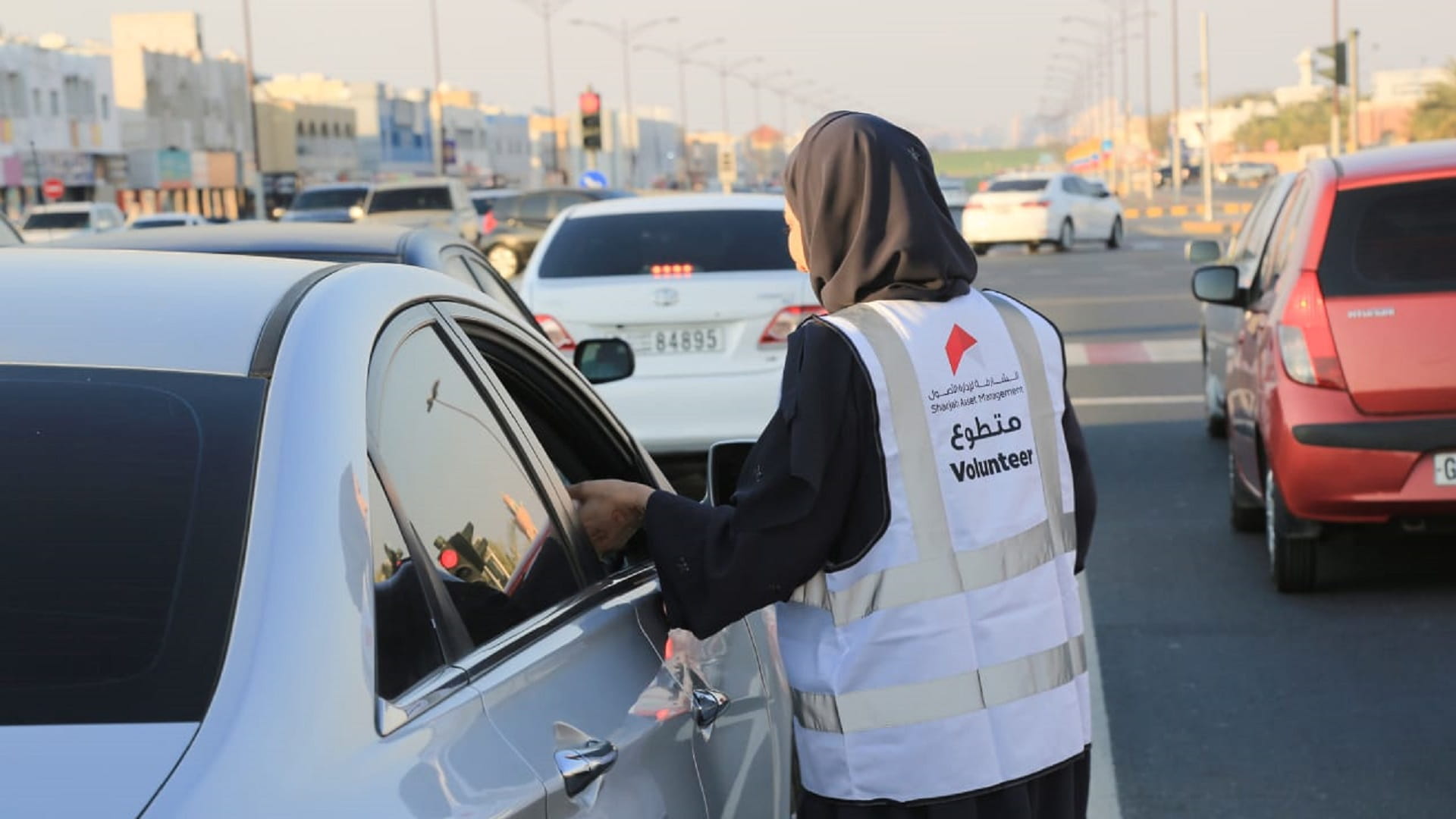 صورة بعنوان: "الشارقة لإدارة الأصول" توزّع 500 وجبة إفطار في الشهر الفضيل 