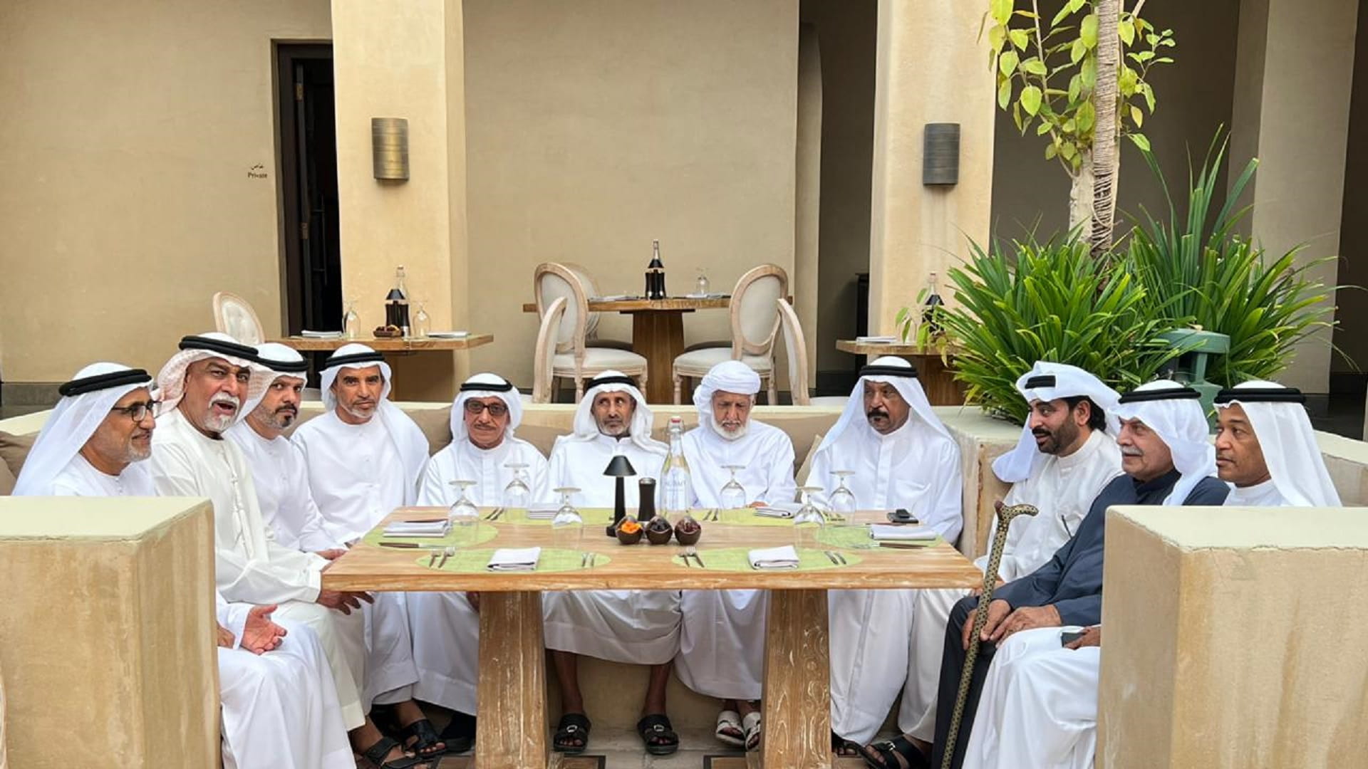 صورة بعنوان: إفطار جماعي للمستفيدين من "اجتماعية الشارقة" 