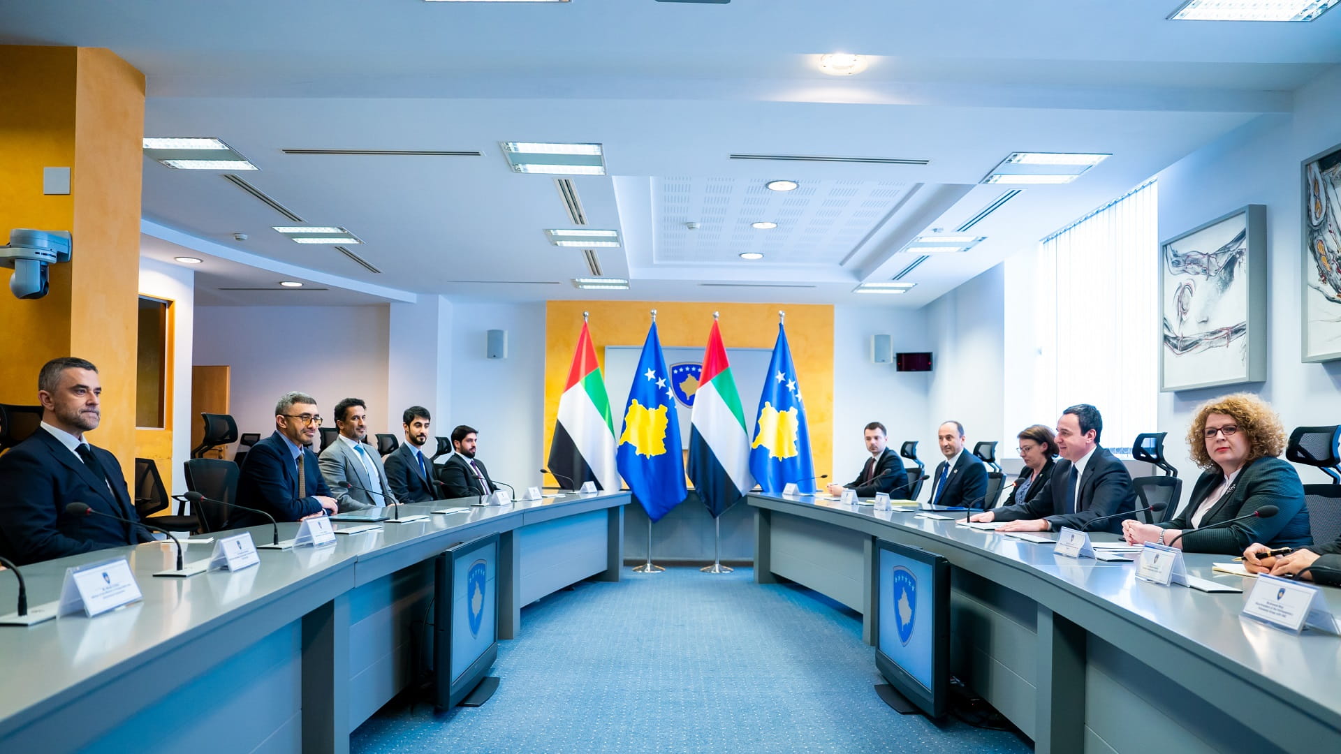 Image for the title: Abdullah bin Zayed, PM of Kosovo discuss bilateral relations 