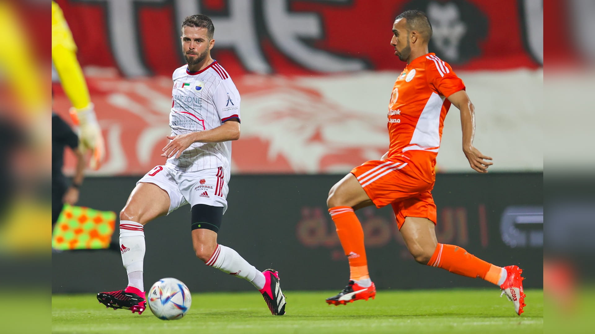 صورة بعنوان: الشارقة يفوز على عجمان ويضع قدماً في نهائي كأس رئيس الدولة 