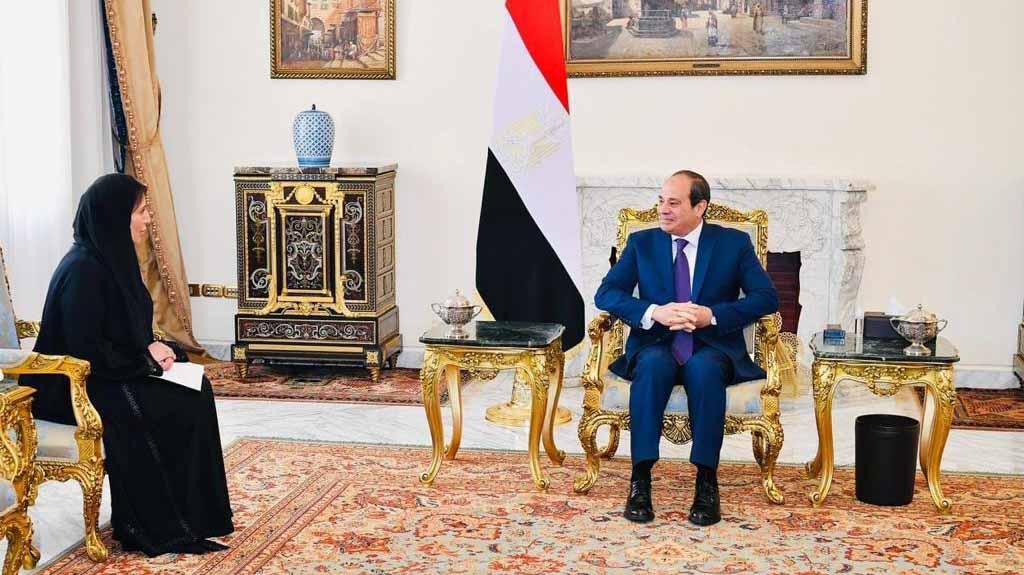 صورة بعنوان: رئيس الدولة يبعث رسالة خطية للرئيس المصري 