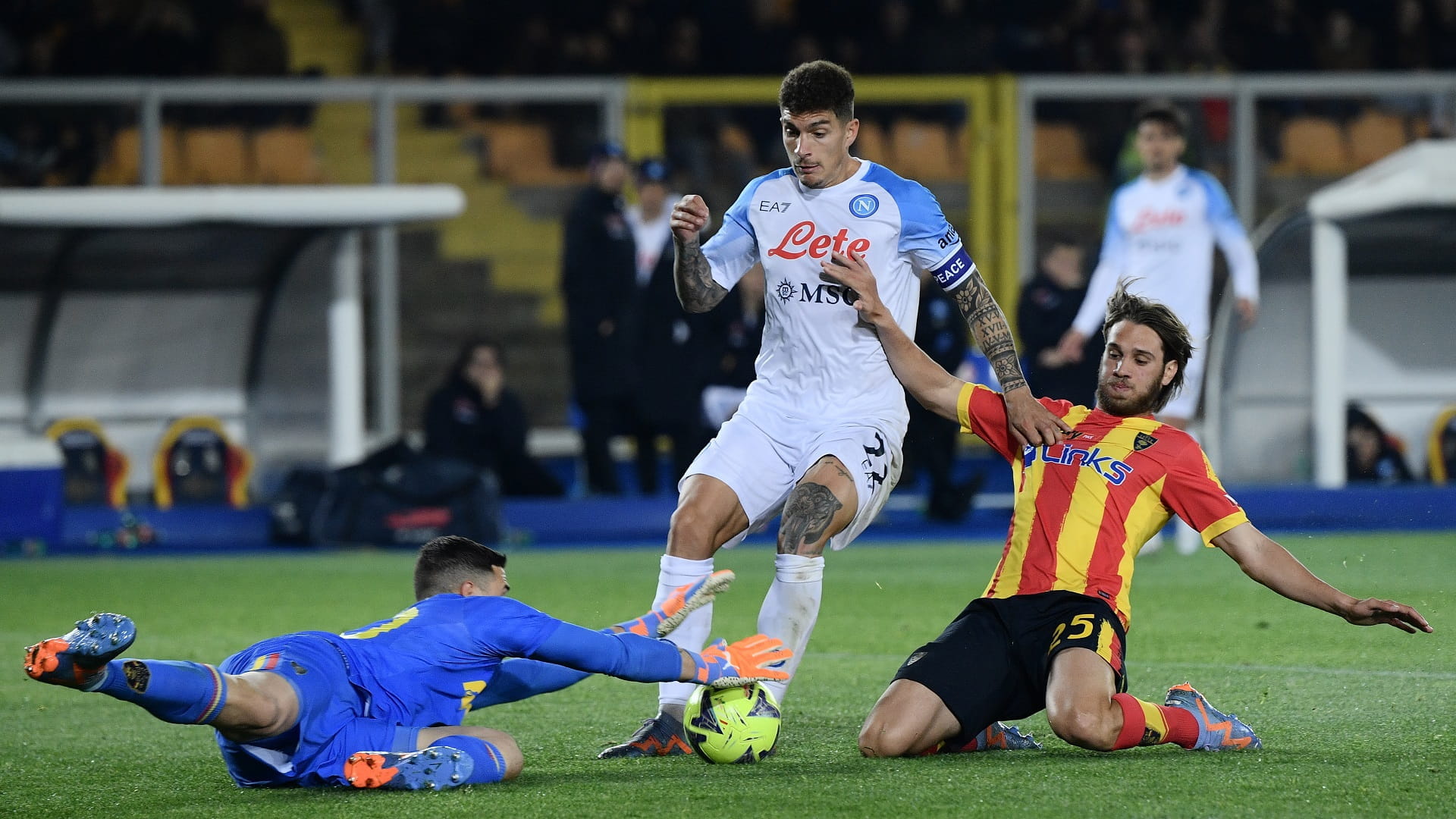 Image for the title: Napoli back on winning track thanks to Lecce own goal 