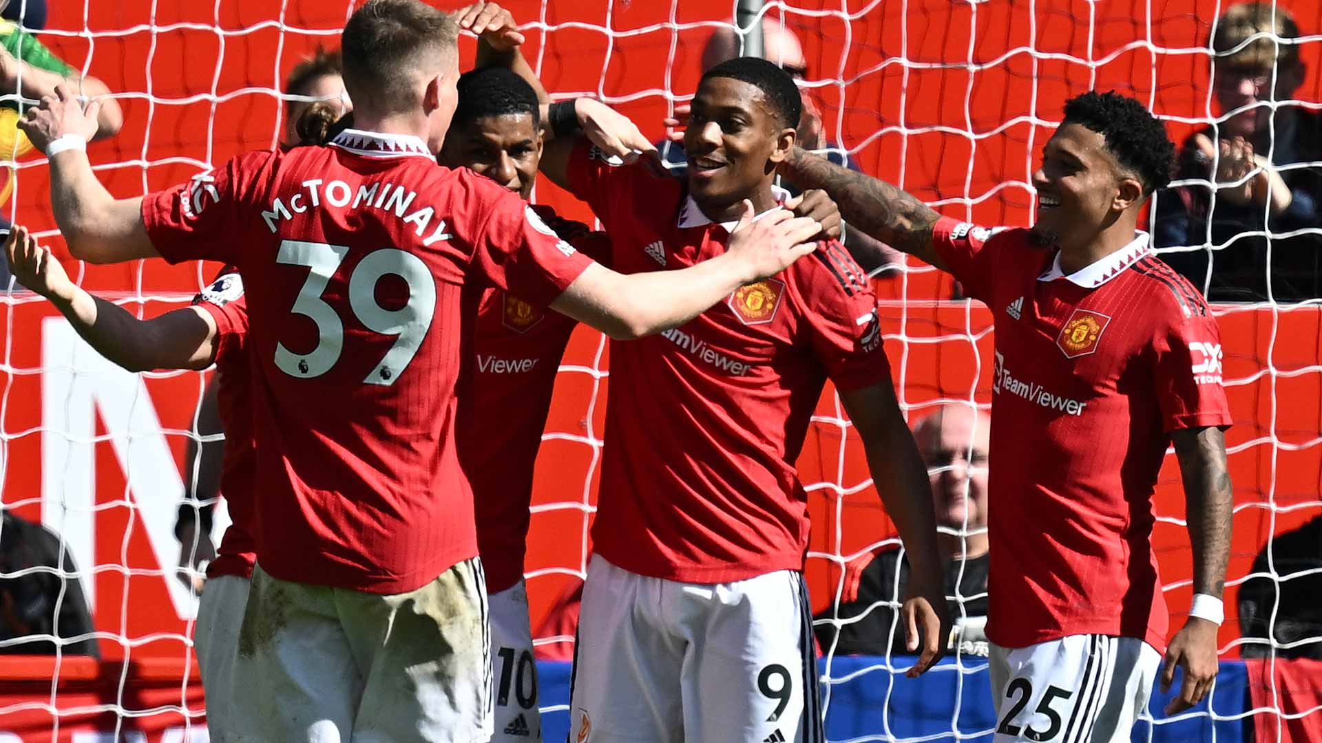 صورة بعنوان: مانشستر يونايتد يتخطى إيفرتون في الدوري الإنجليزي الممتاز 