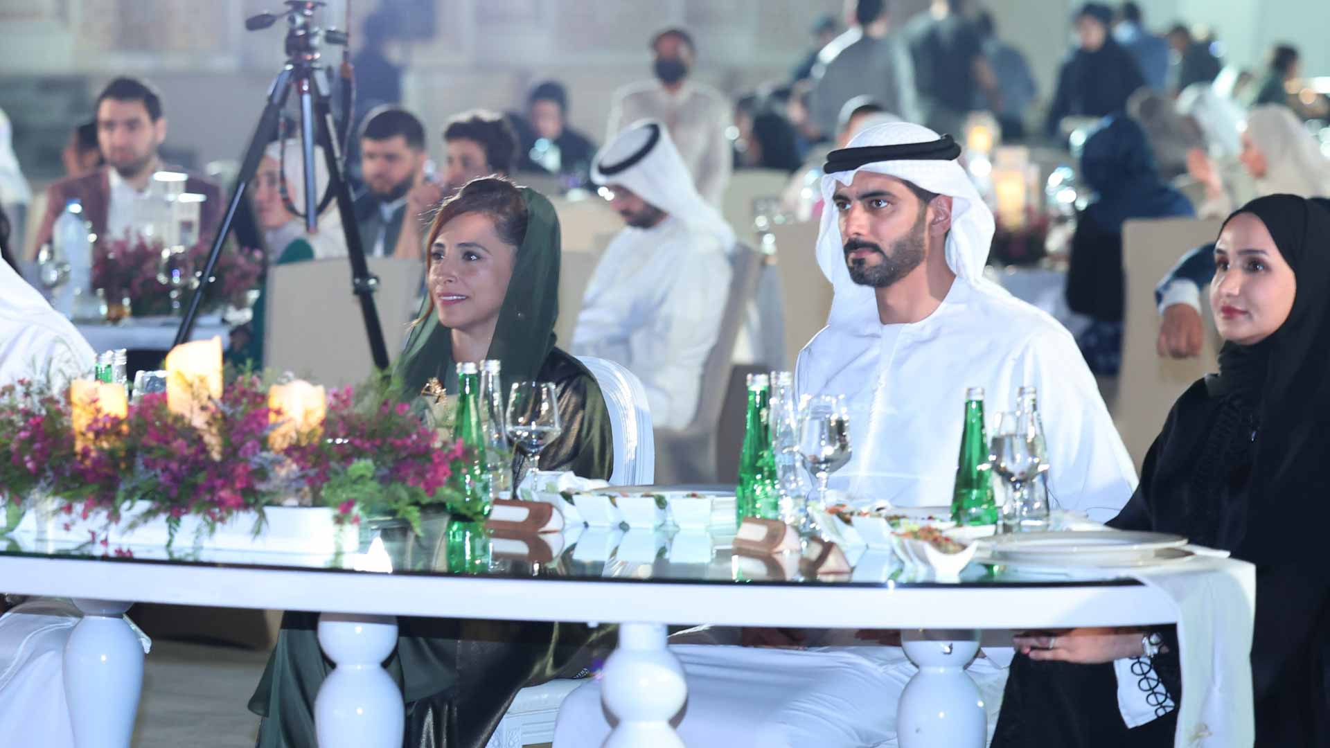 صورة بعنوان: بحفل إفطار..بدور القاسمي تؤكد على أهمية التواصل الفعال مع الخريجين 