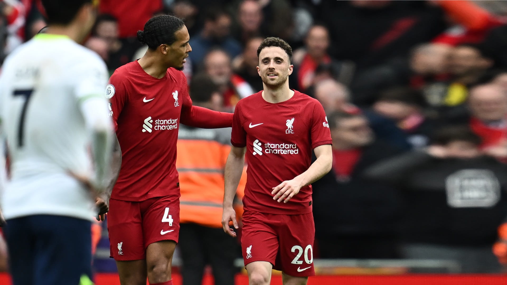 Image for the title: Liverpool defeat Tottenham to keep CL race alive 