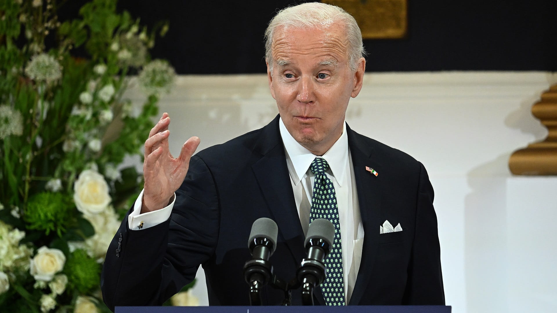 Image for the title: Biden wraps up Ireland trip at Catholic shrine 