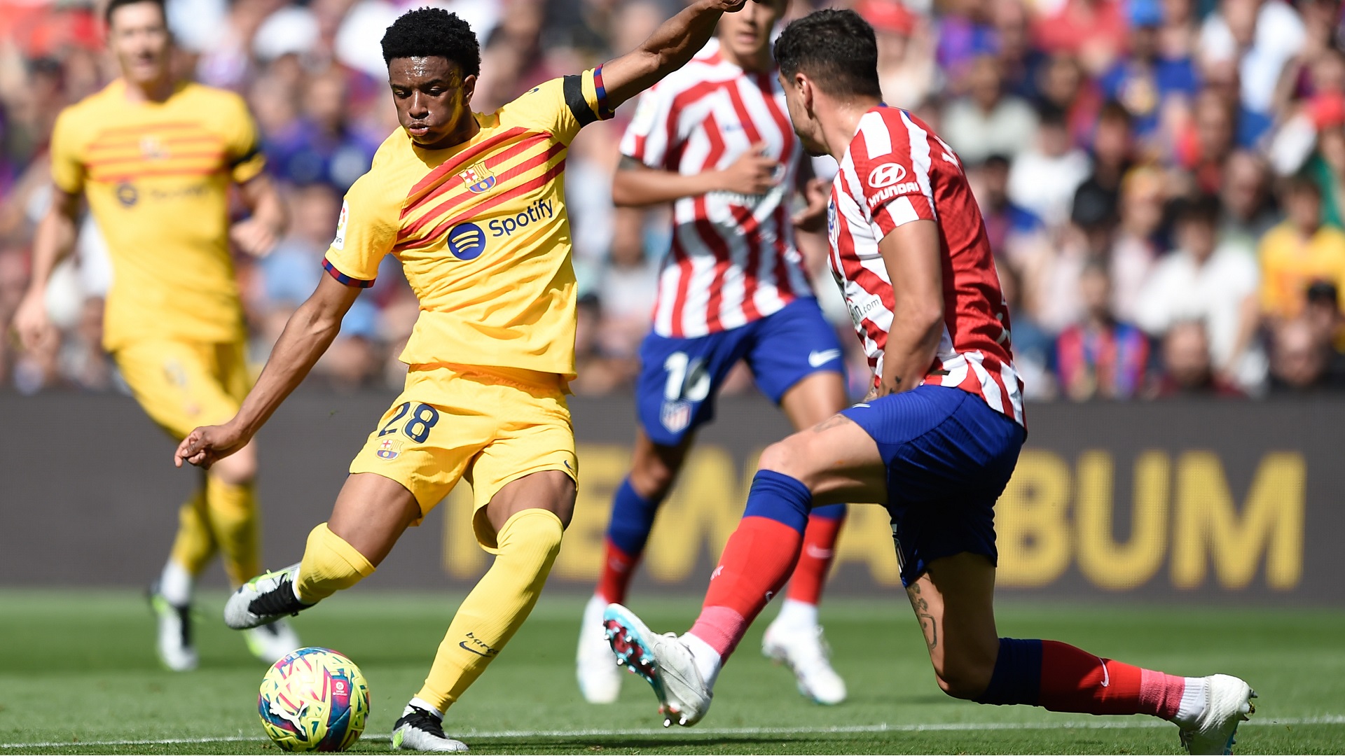 Image for the title: Barca edge closer to title with 1-0 win over Atletico 