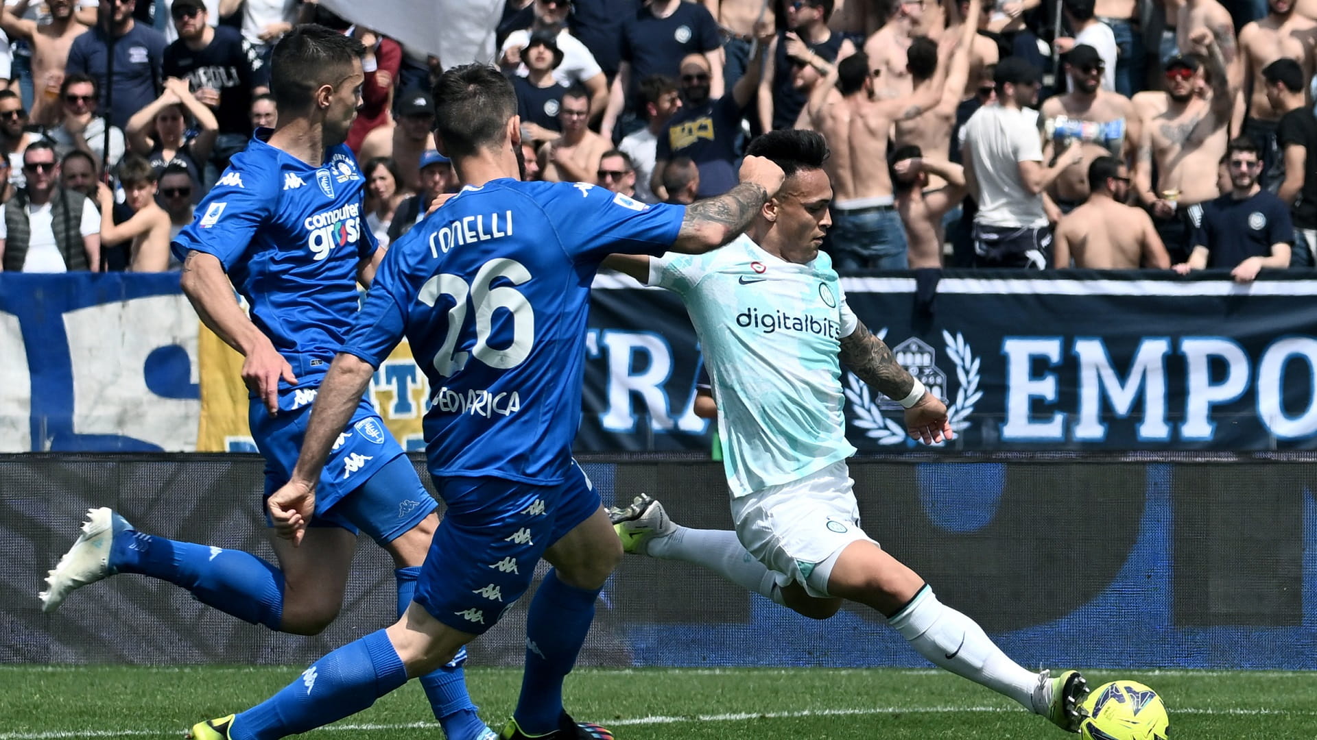 صورة بعنوان: ثنائية للوكاكو تعيد إنتر ميلان لسكة الانتصارات بالدوري الإيطالي 