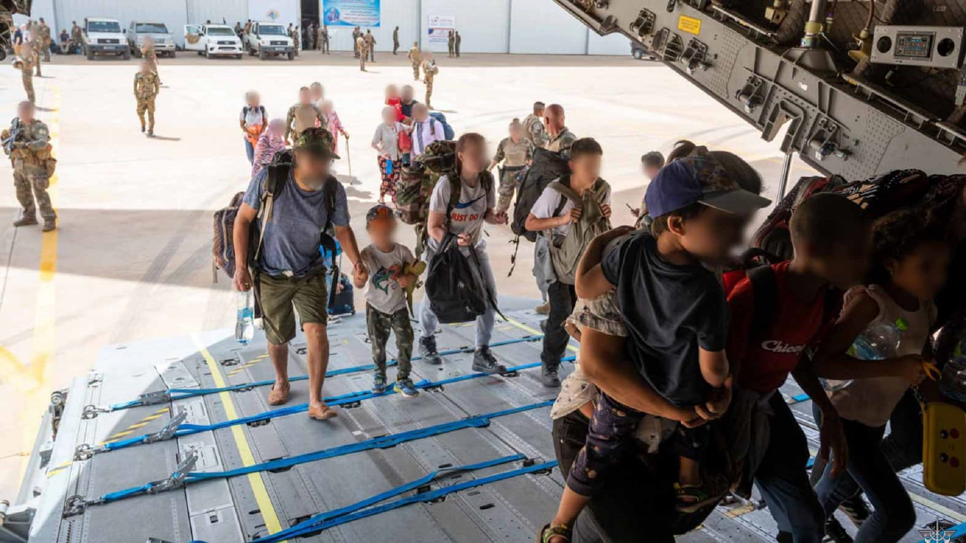 Image for the title: Switzerland closes embassy in Sudan for security reasons 