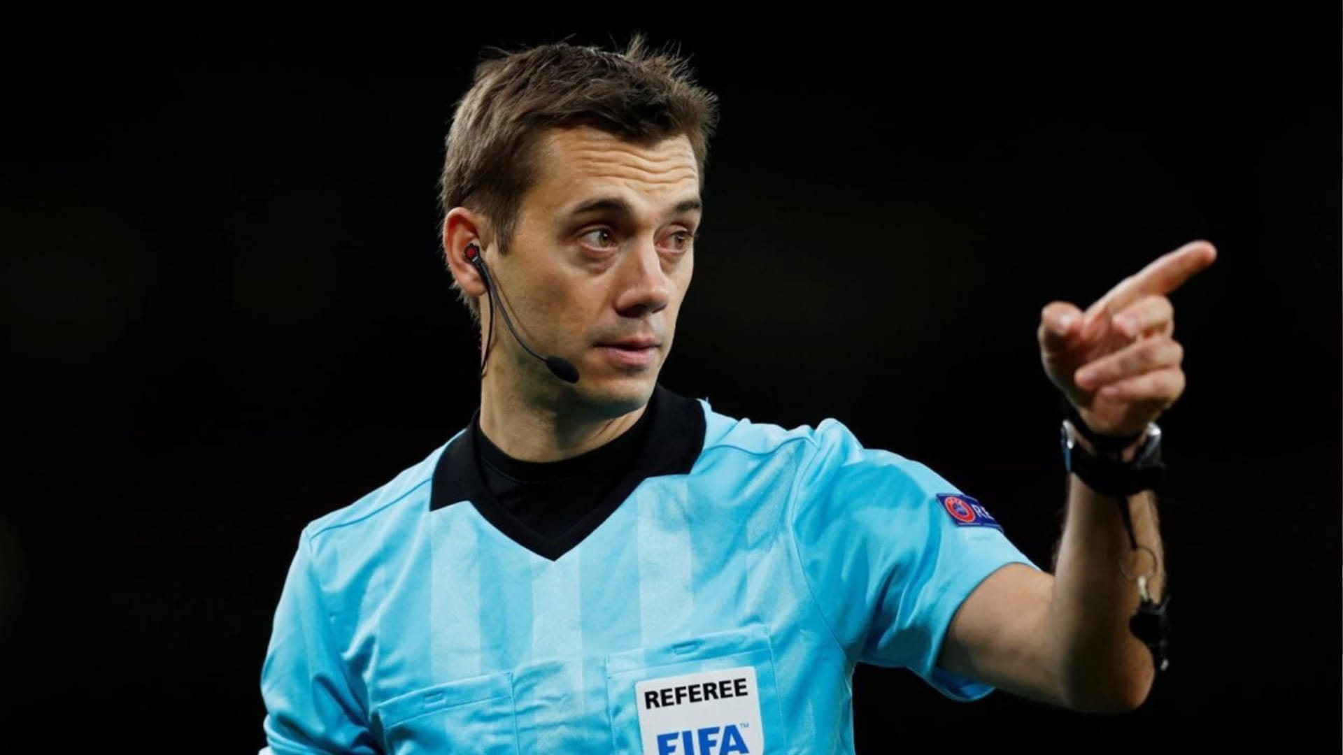 صورة بعنوان: حكم نهائي دوري الأبطال يدير المباراة الختامية لكأس رئيس الدولة  