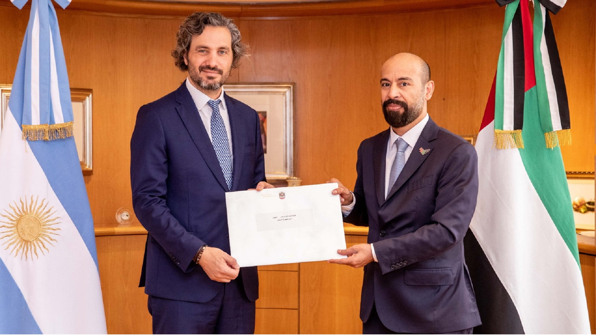 Image for the title: UAE Pres. extends personal COP28 invite to Argentinian counterpart 