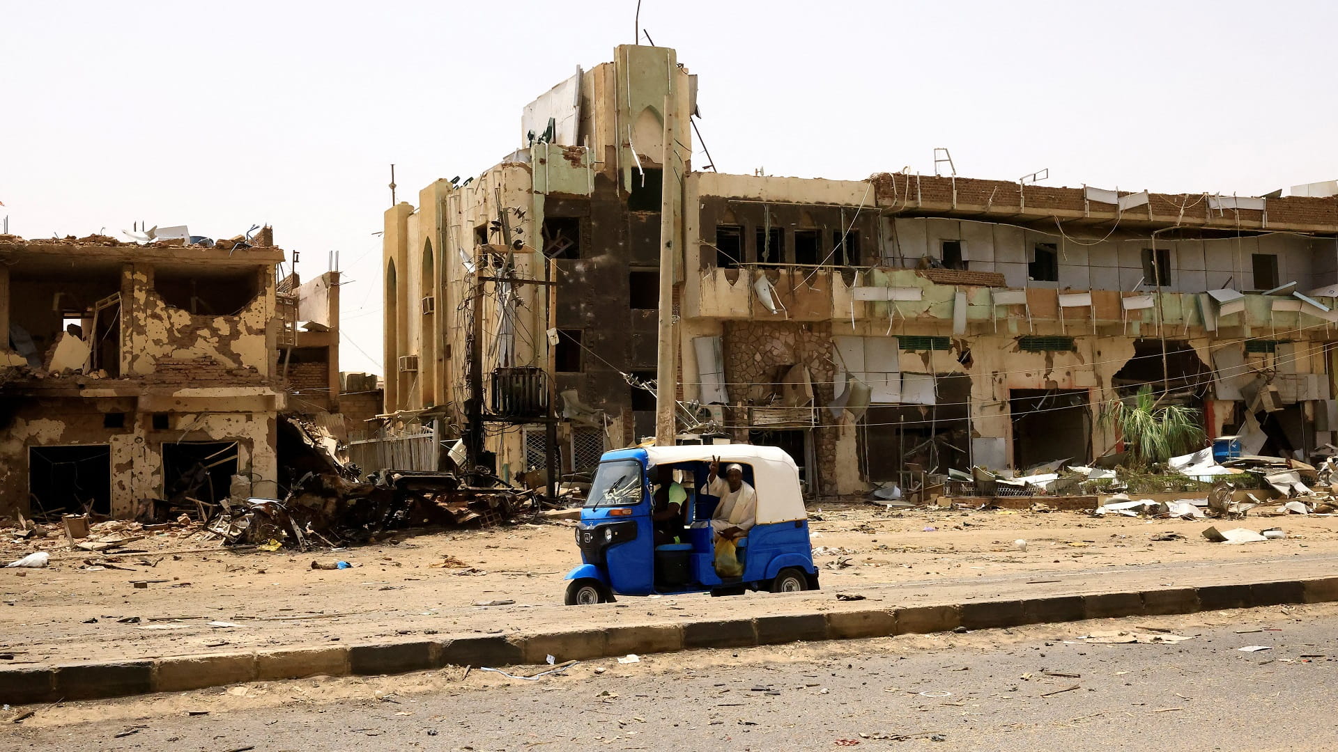 صورة بعنوان: طرفا النزاع في السودان يوافقان على تمديد الهدنة 72 ساعة 