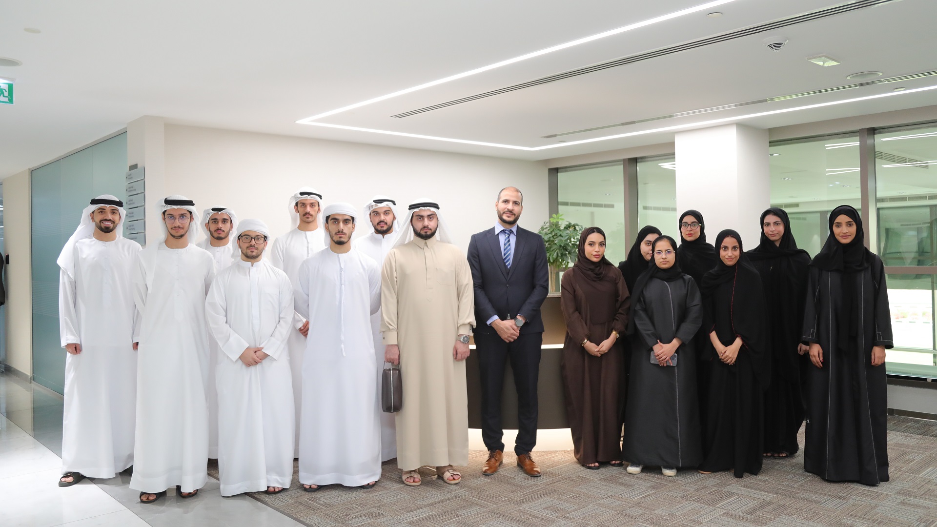 صورة بعنوان: مصرف الشارقة الإسلامي ينظم ورشة عمل "مفاتيح النجاح للتفوق المهني" 