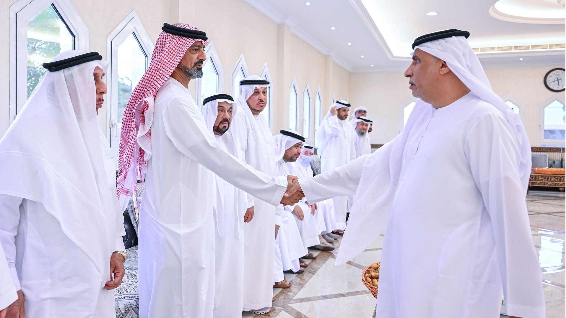 صورة بعنوان: عمار النعيمي يعزي بوفاة شيخة عبد الله الشامسي في عجمان 