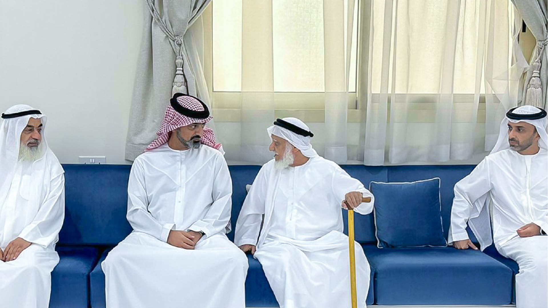 صورة بعنوان: ولي عهد عجمان يقدم العزاء بوفاة هلال عبيد بن زايد النعيمي 