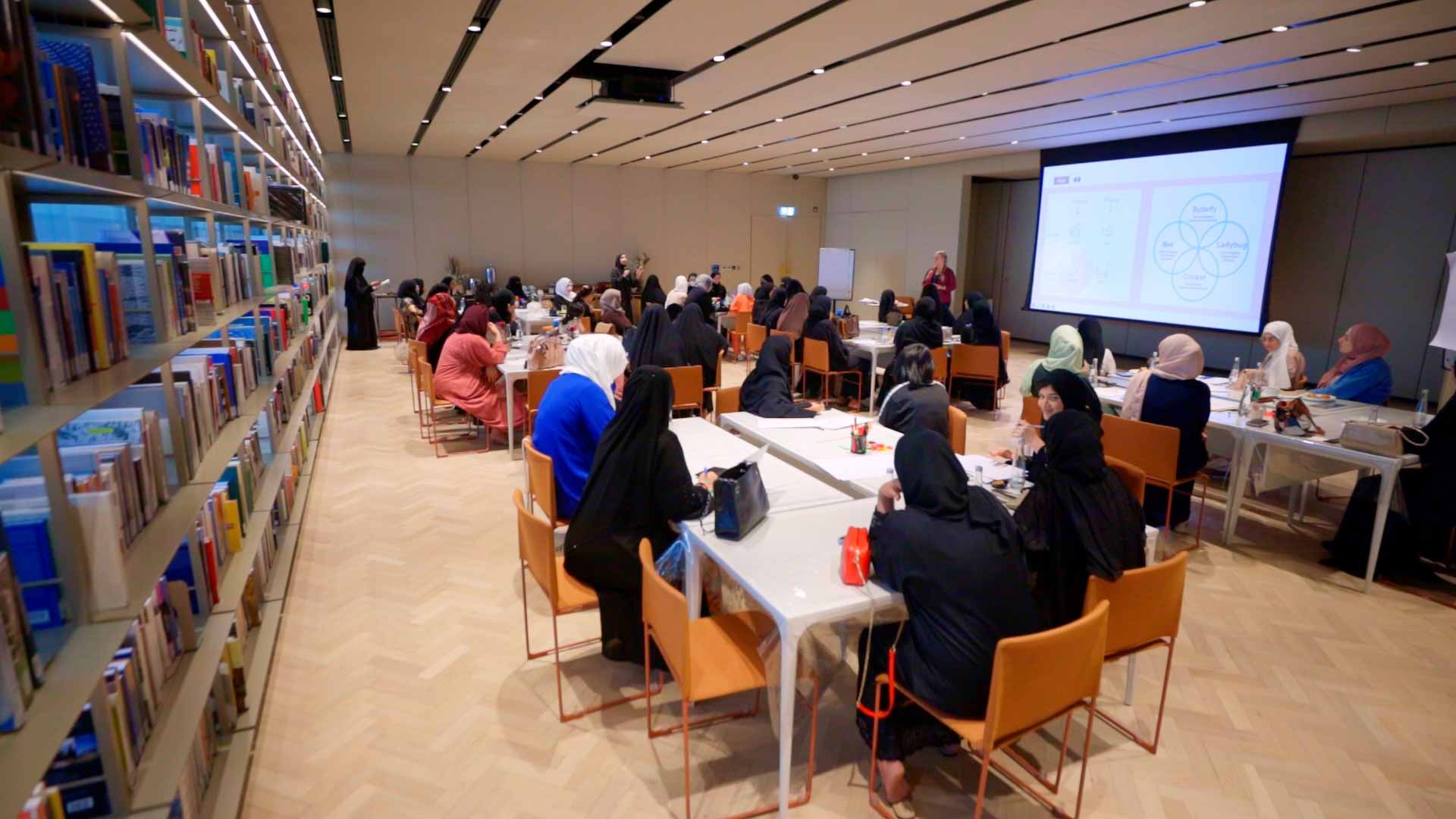 صورة بعنوان: مؤسسة الشارقة للتمكين الاجتماعي تنظم ورشة "مبادئ التناغم المنزلي" 