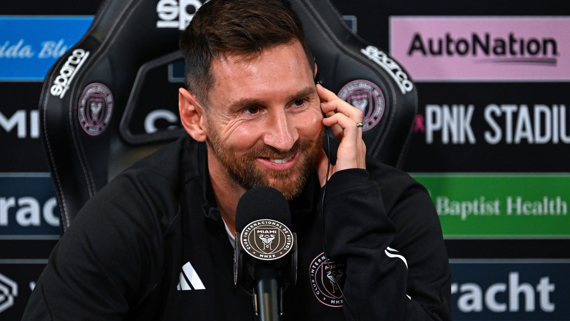 Image for the title: Miami move 'opposite' of PSG switch, says happy Messi 