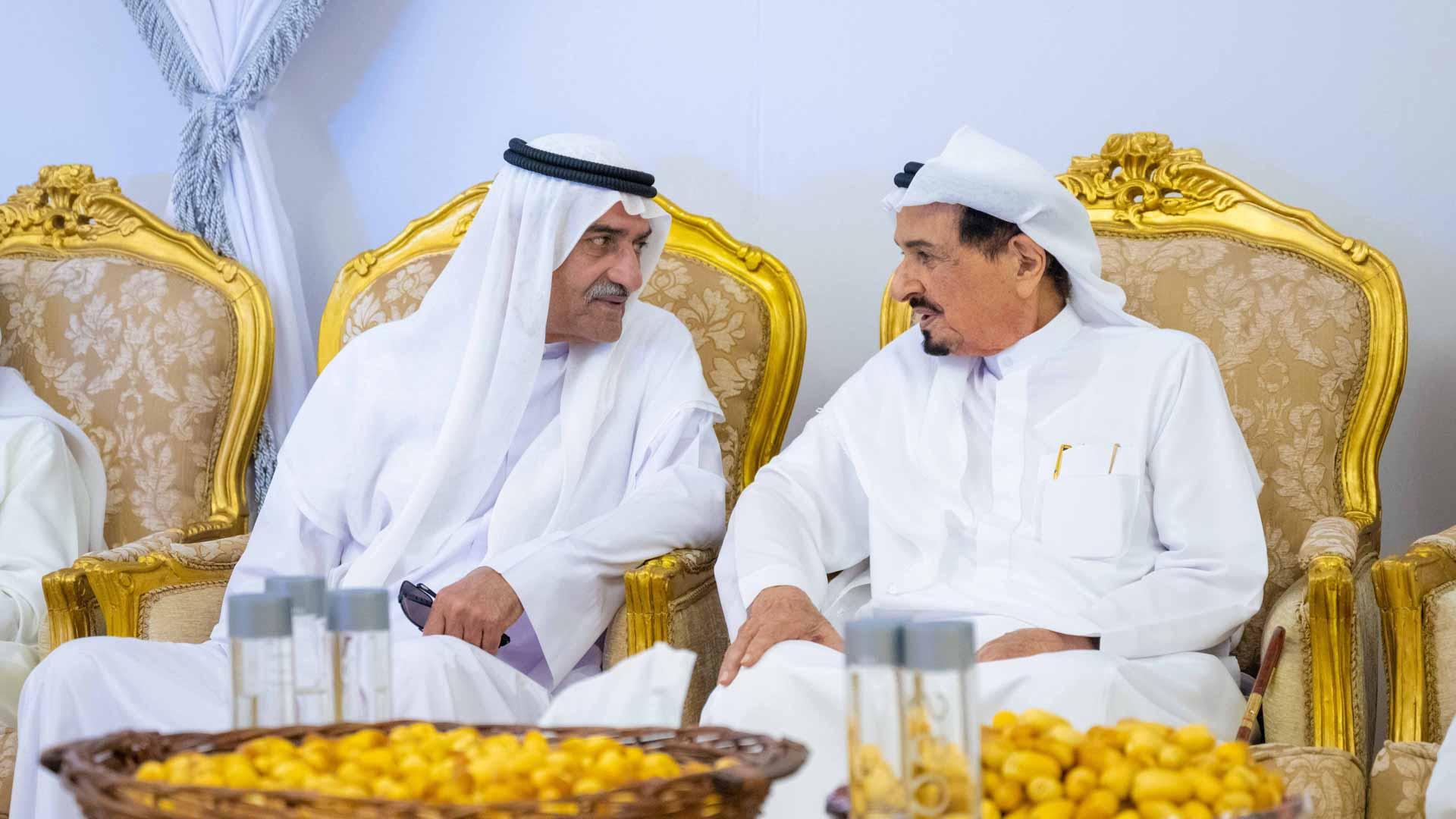 صورة بعنوان: حاكم عجمان يتقبل تعازي حمد الشرقي بوفاة الشيخ سعود النعيمي 