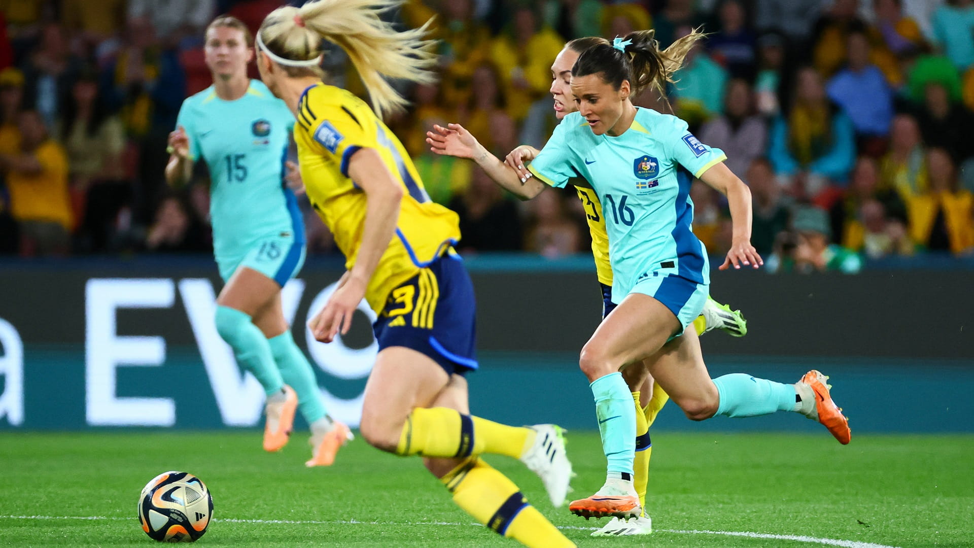 Image for the title: World Cup demo progress but also challenges for women's football 