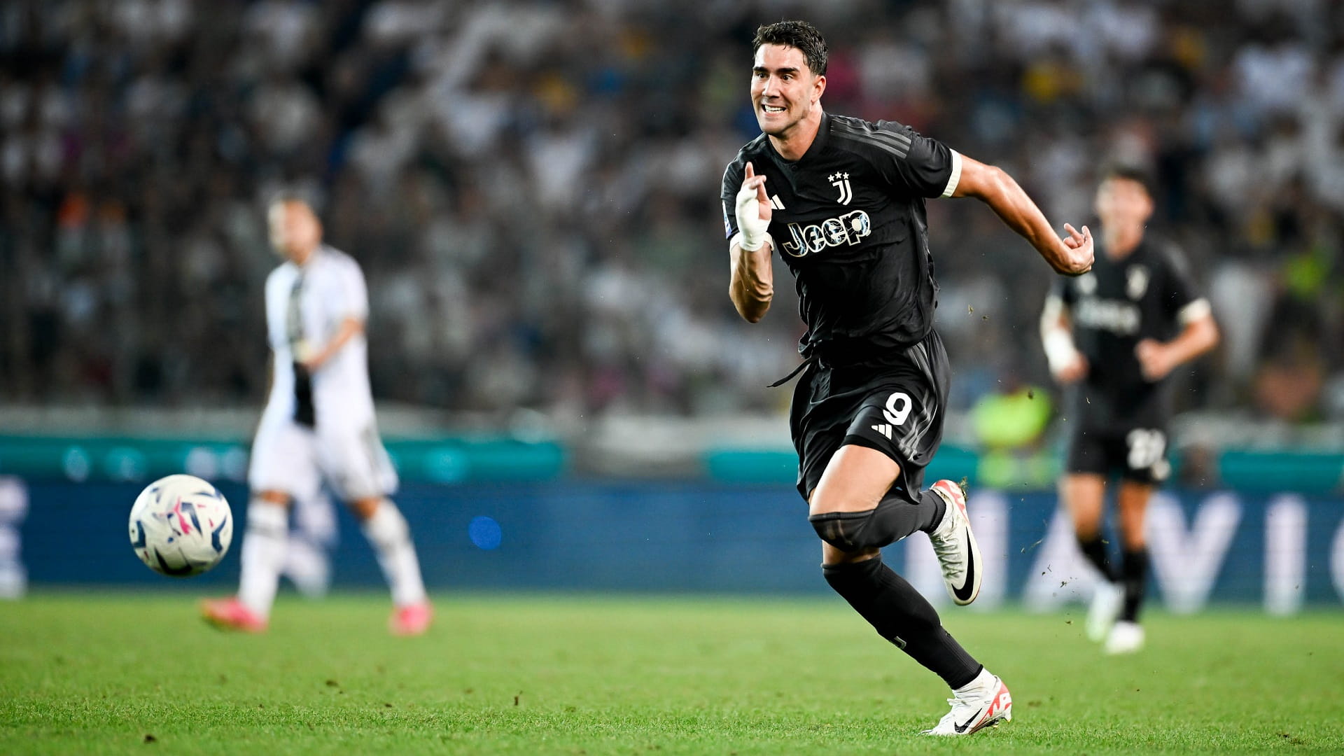 صورة بعنوان: يوفنتوس يقسو على أودينيزي في الدوري الإيطالي 