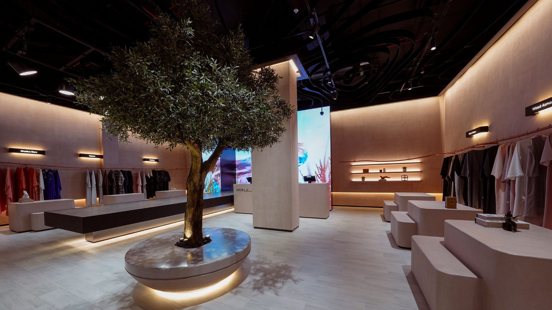 صورة بعنوان: "شراع" و"أرادَ" يفتحان باب التسجيل في مسابقة لتصميم الأزياء 