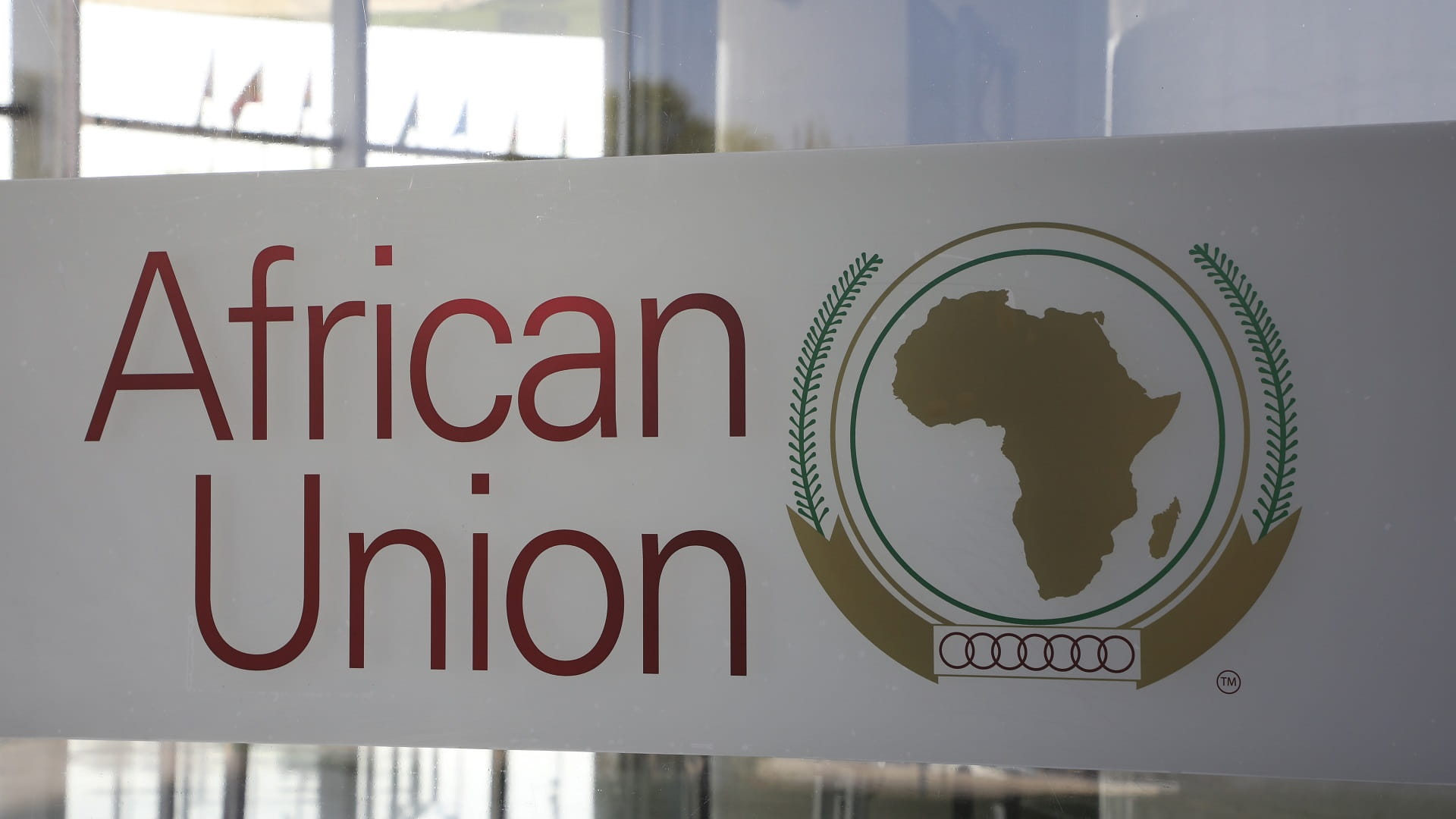 Image for the title: African Union says to 'immediately suspend' Gabon after coup 