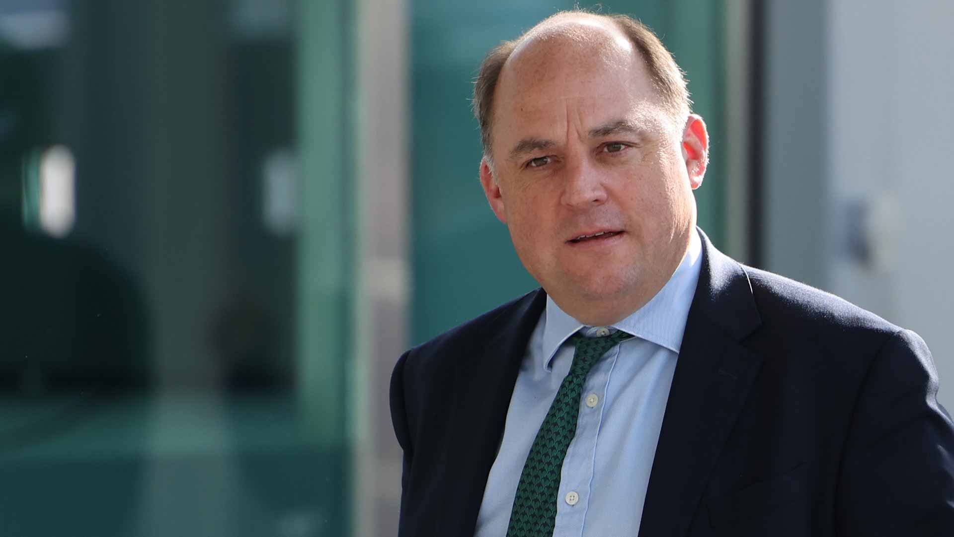 صورة بعنوان: في رسالة موجهة لسوناك...وزير دفاع بريطانيا بن والاس يقدم استقالته 