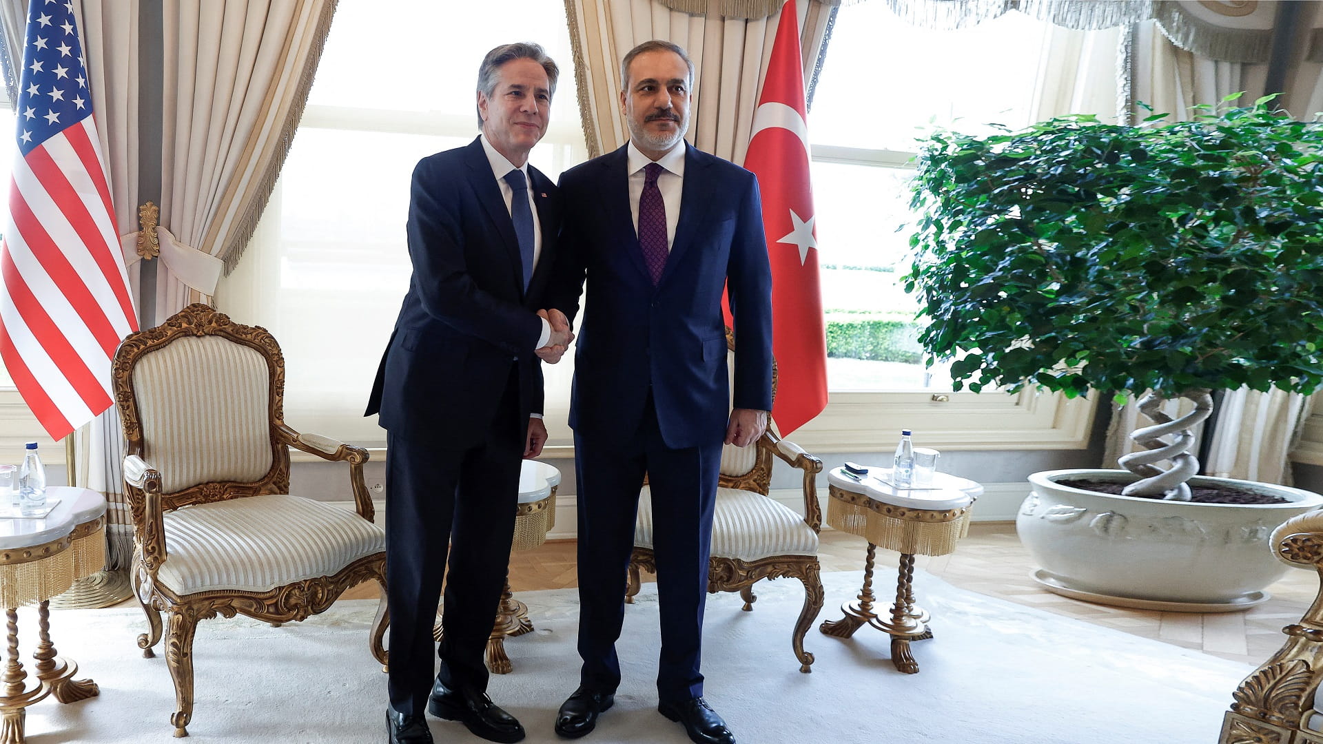 صورة بعنوان: تركيا تبحث مع بلينكن حرب غزة وانضمام السويد لحلف الأطلسي 