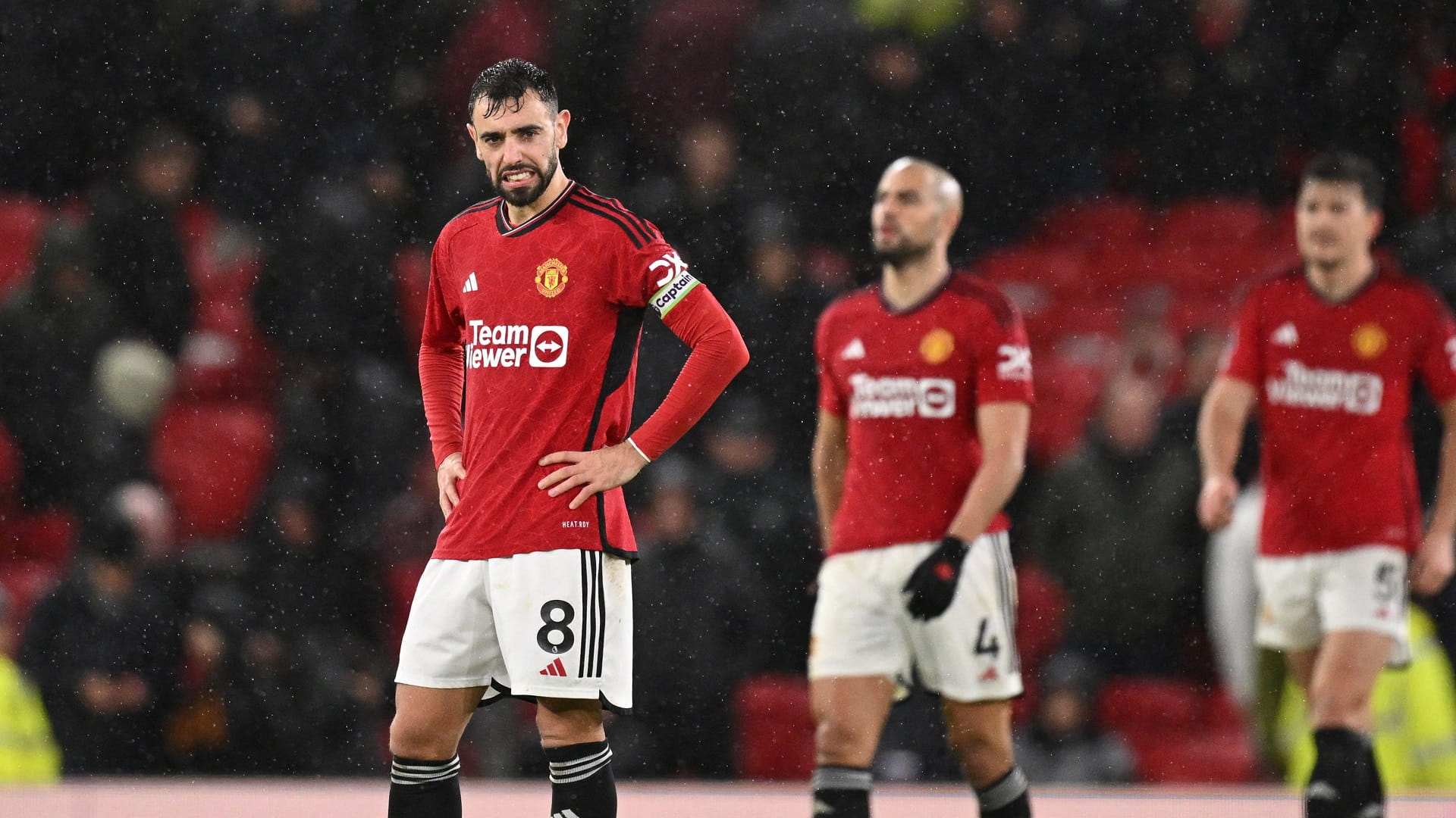 صورة بعنوان: بورنموث يقسو على مانشستر يونايتد في الدوري الإنجليزي 