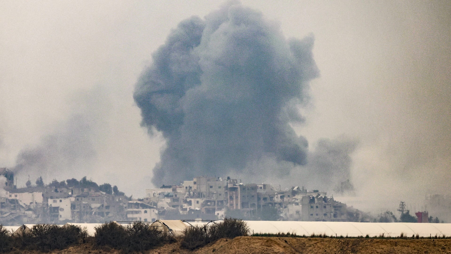 صورة بعنوان: منظمة الصحة: الوضع في غزة يقترب من أن يكون الأحلك في التاريخ 