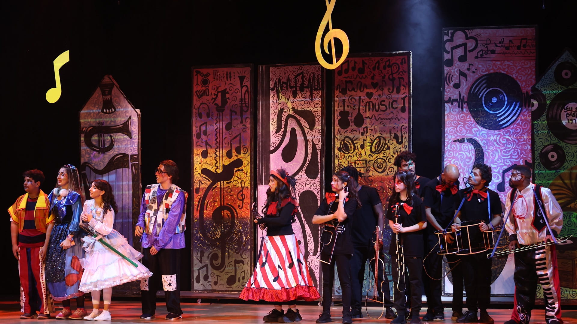 صورة بعنوان: ضمن مهرجان الإمارات لمسرح الطفل.. "المبدعون": لا شيء أغلى من الوطن 