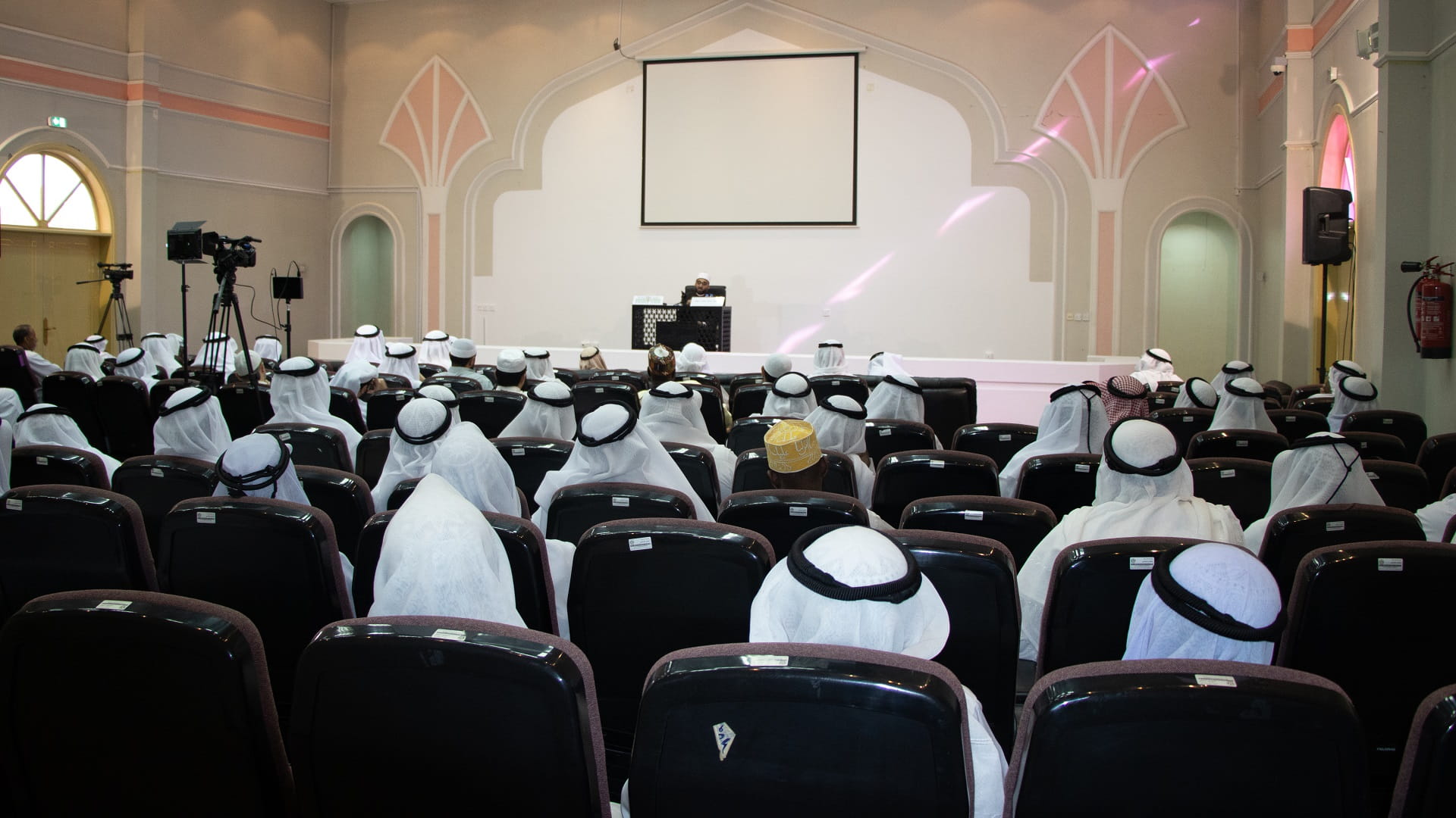 صورة بعنوان: المنتدى الإسلامي بالشارقة يطلق محاضرات حول شرح المقدمة الجزرية 