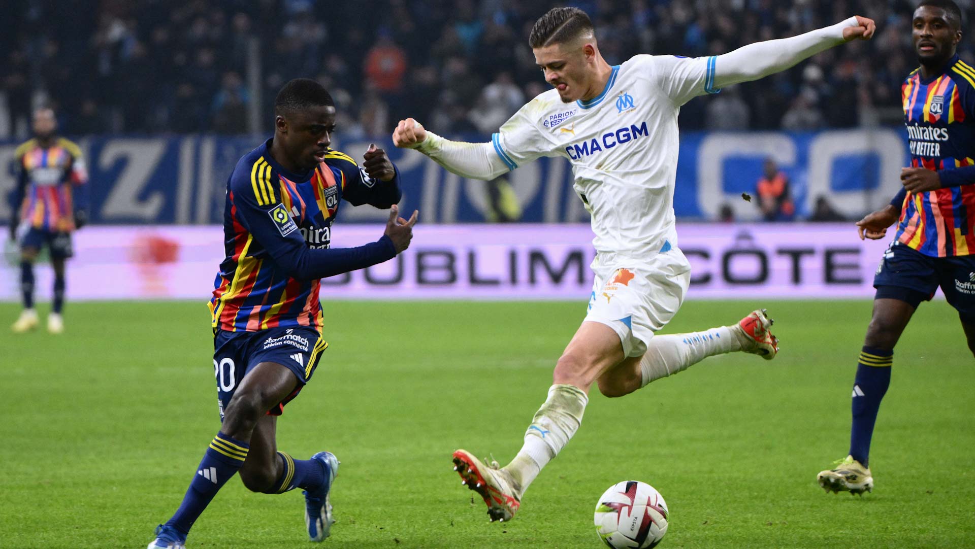 صورة بعنوان: مارسيليا يعمق جراح ليون بثلاثية في الدوري الفرنسي 