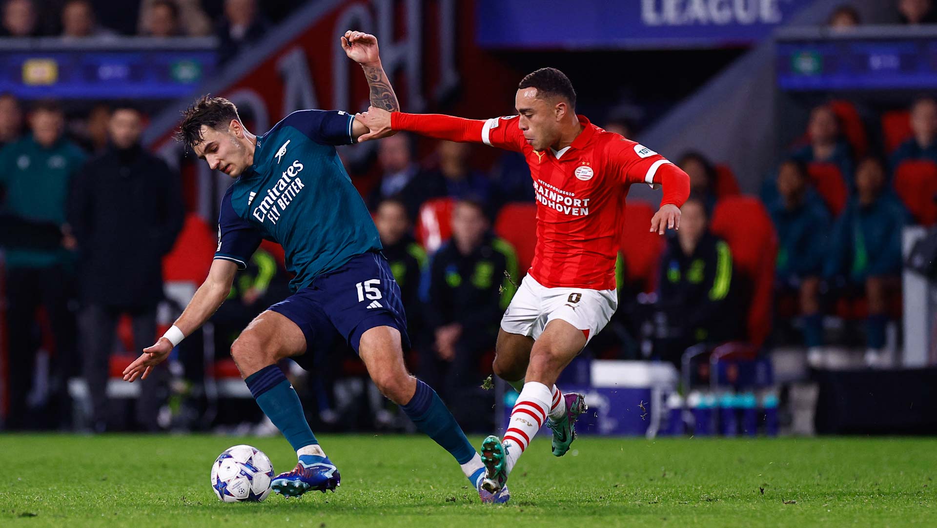 صورة بعنوان: أرسنال يتصدر مجموعته في دوري أبطال أوروبا 