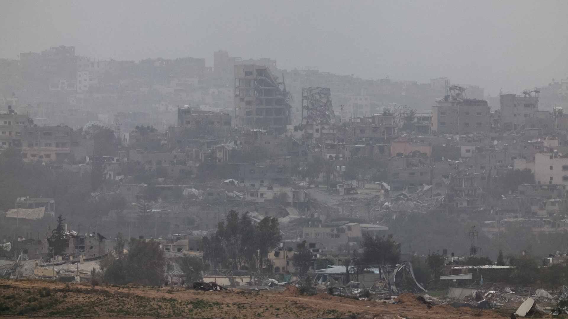 صورة بعنوان: القتال يستعر بشمال غزة  