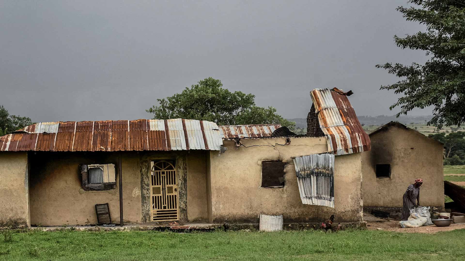 صورة بعنوان: في نيجيريا..هجوم مسلح على قرية يودي بحياة 16 ويصيب آخرين بجراح 