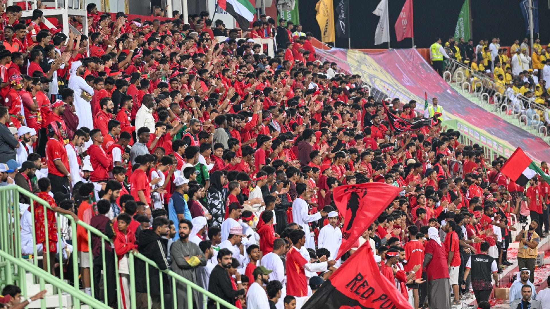 Image for the title: Victory for Shabab Al Ahli in "Fan League" 