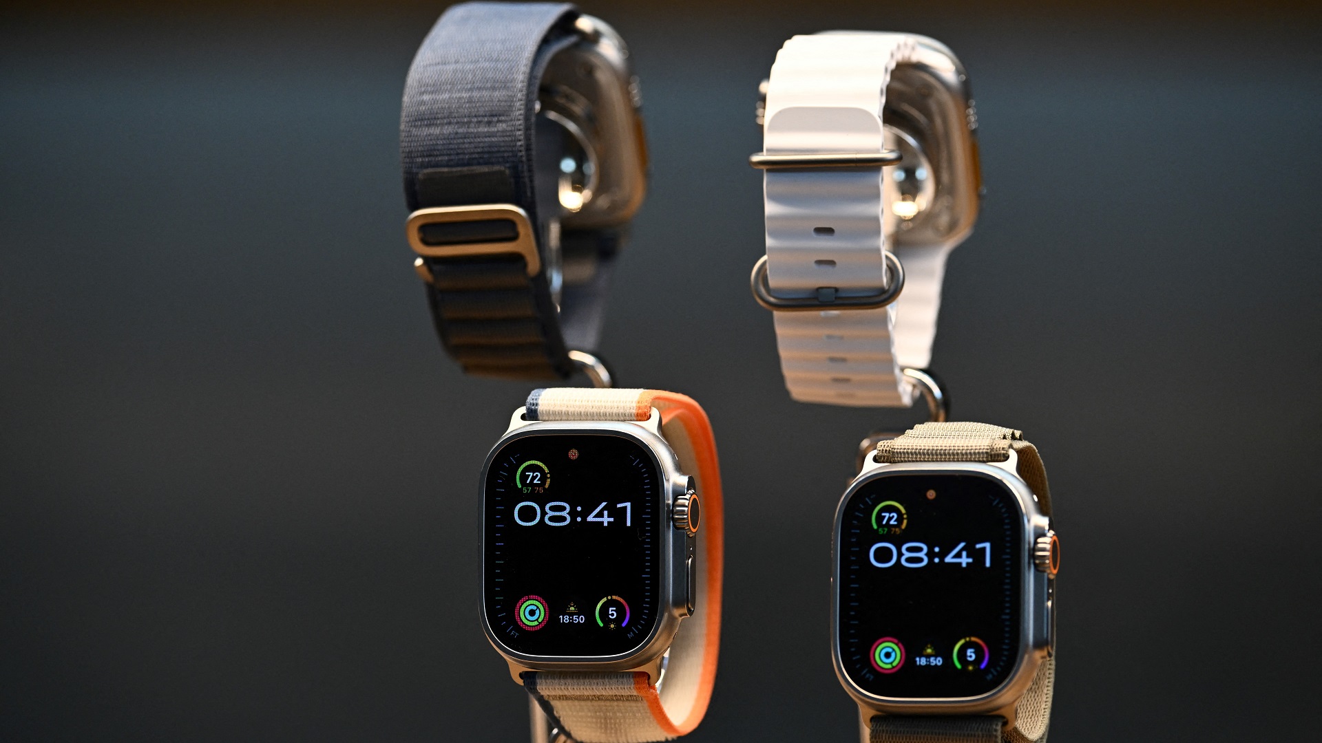 Image for the title: Apple Watch import ban goes into effect in US patent clash 