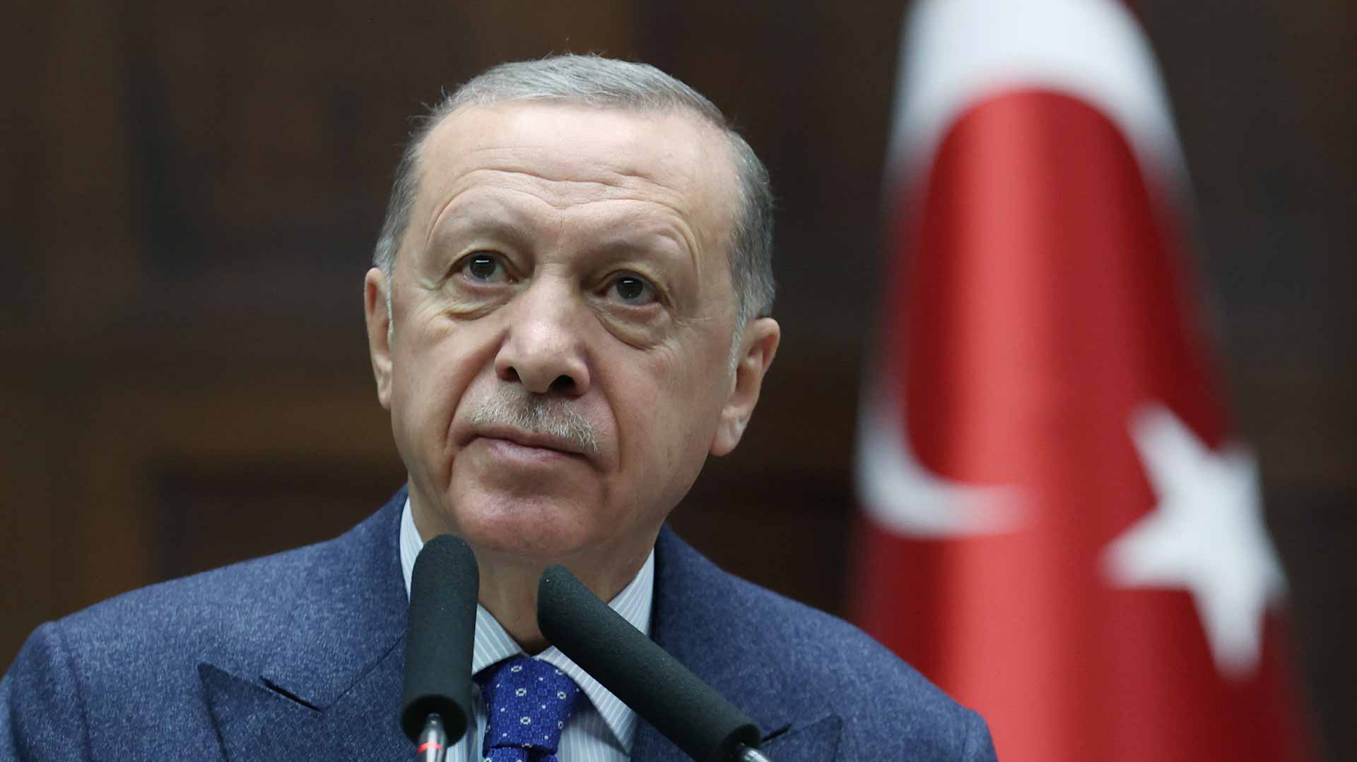 صورة بعنوان: أردوغان: لن نوافق على عضوية السويد "طالما يسمحون بحرق القرآن" 