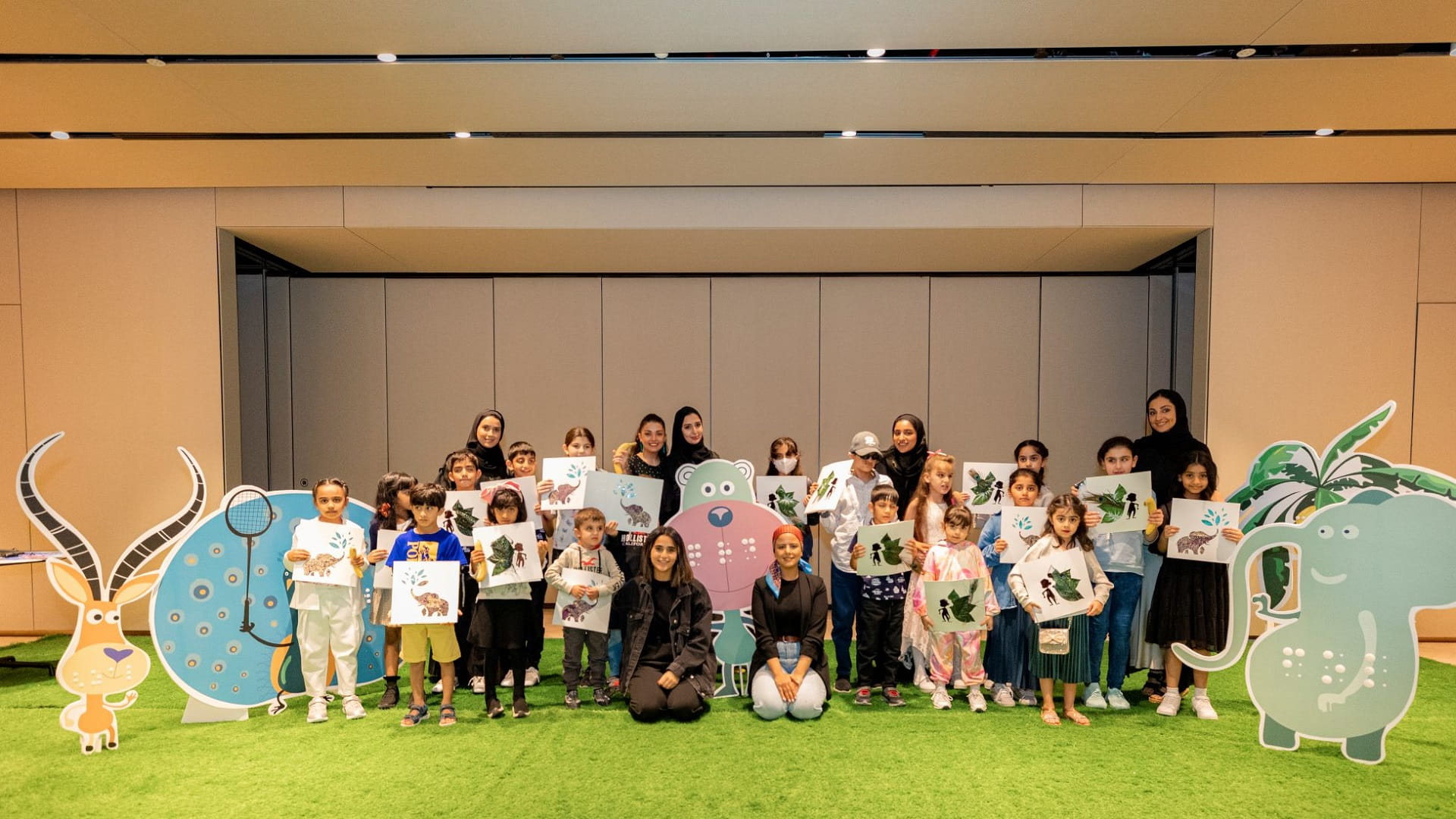 صورة بعنوان: "كلمات" تعلن انتهاء "أرى 1" بتوزيع 30 ألف كتاب للأطفال في 11 دولة 