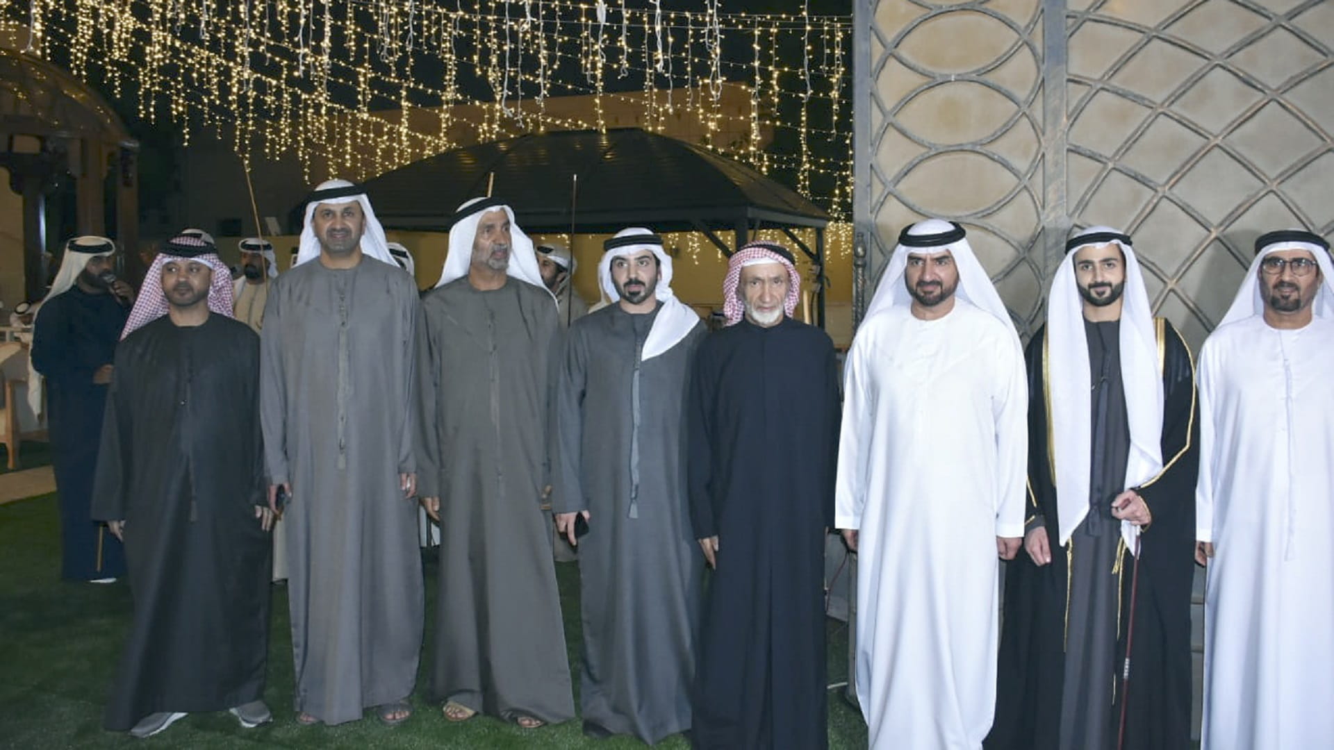 صورة بعنوان: عبد الله بن سالم يحضر أفراح الجروان والمهيري بالشارقة 