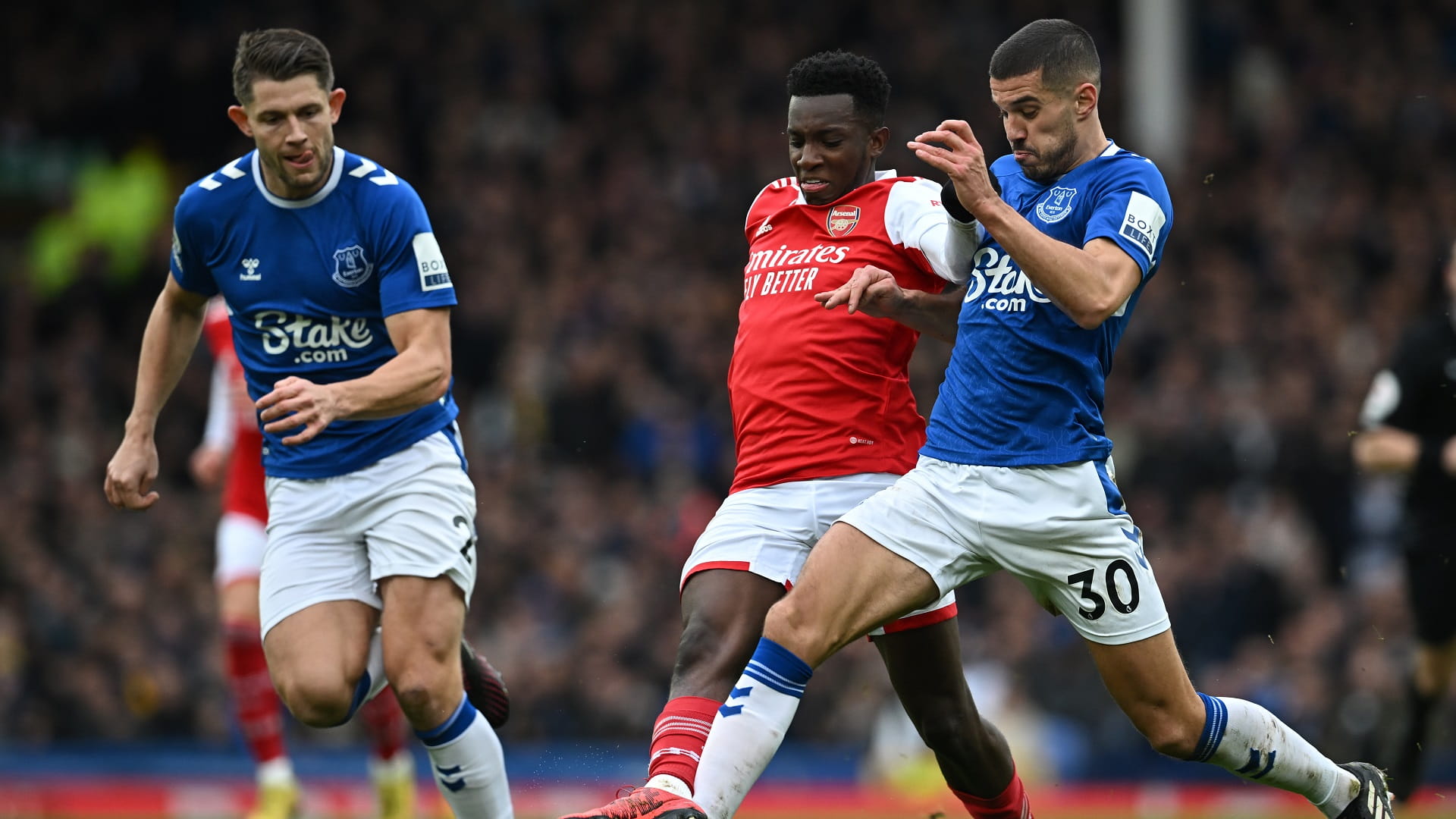 صورة بعنوان: تاركوفسكي يقود إيفرتون للفوز على أرسنال بالدوري الإنجليزي 