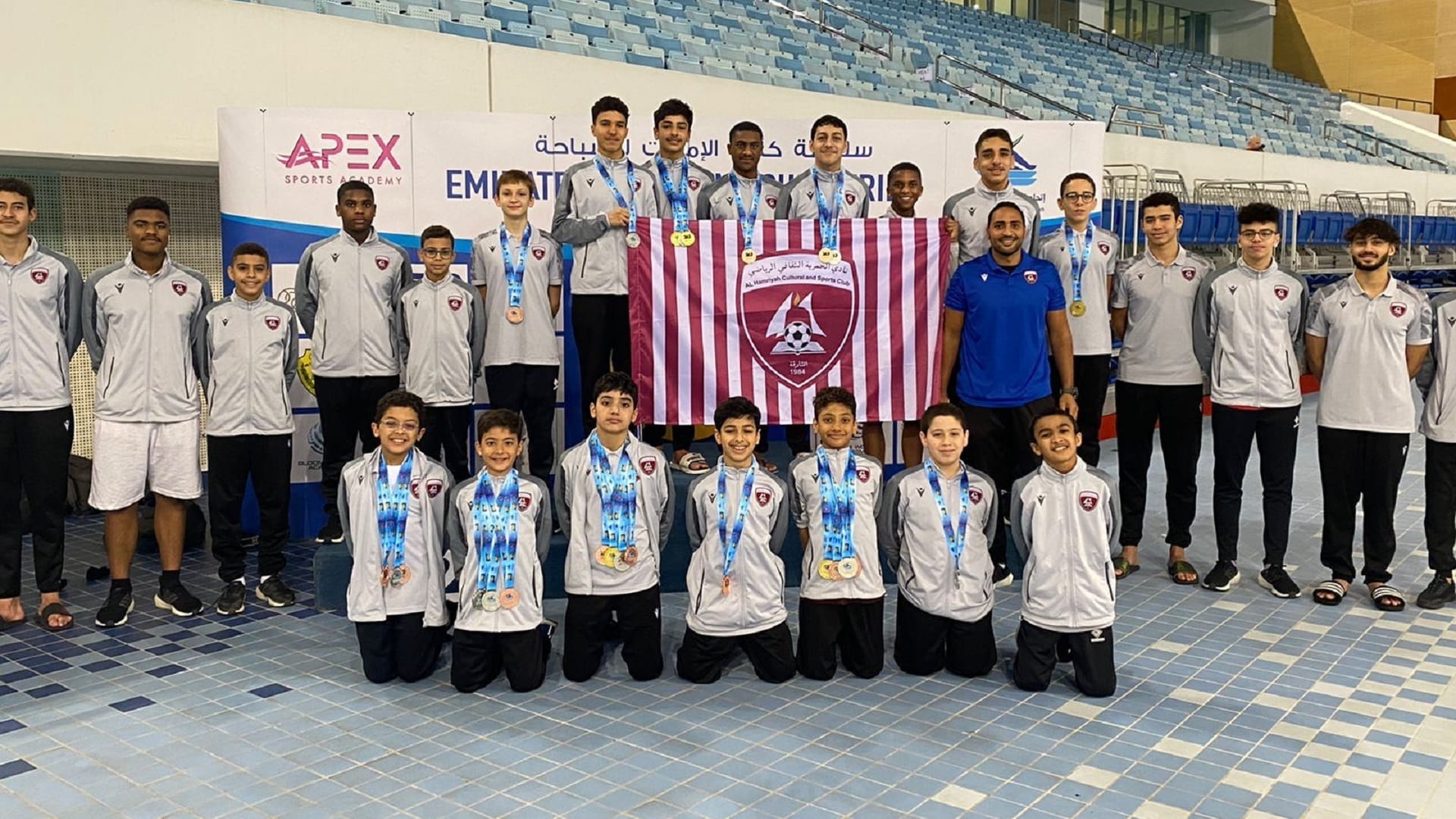 صورة بعنوان: فريق الحمرية للسباحة يخطف 25 ميدالية ملونة في كأس الإمارات بدبي 